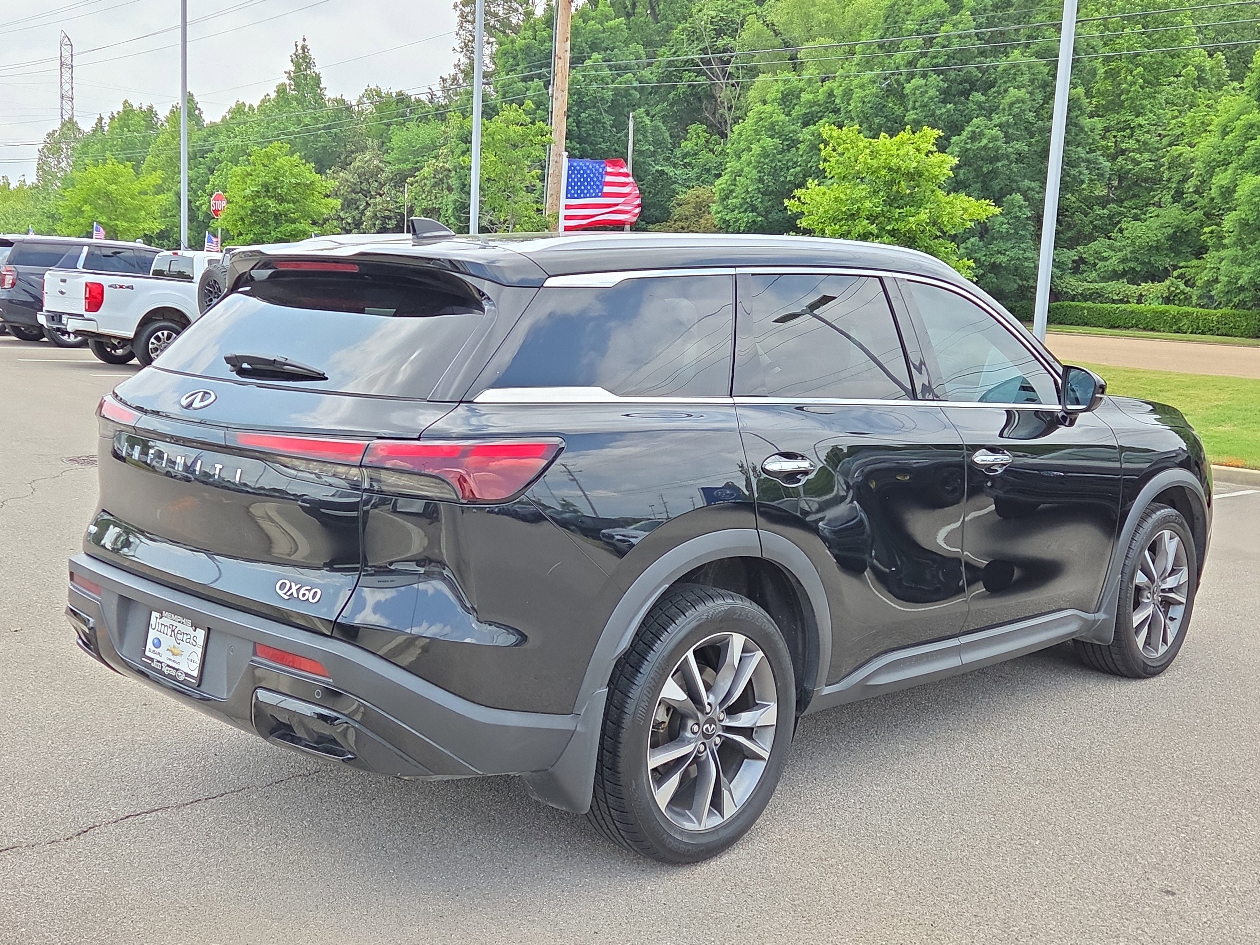 2023 INFINITI QX60 LUXE