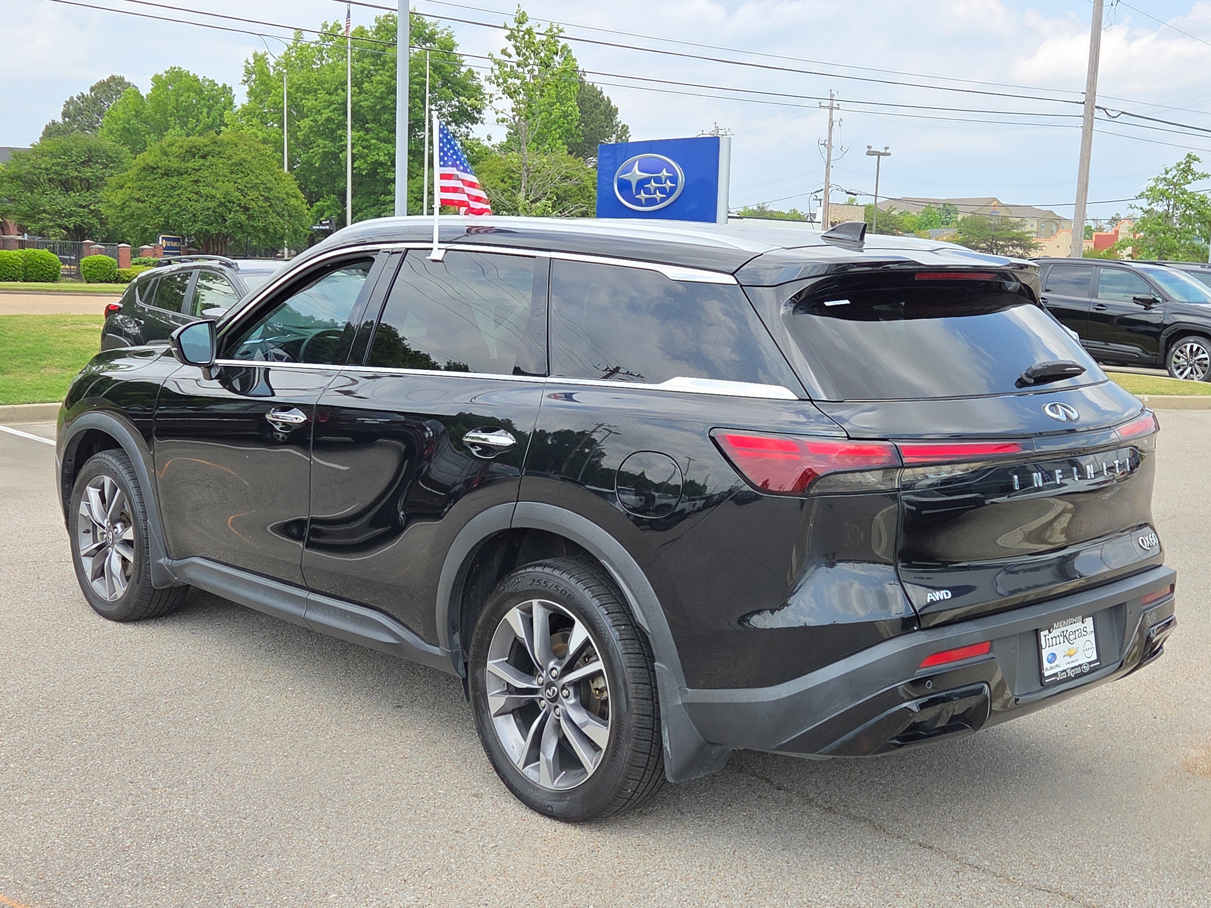 2023 INFINITI QX60 LUXE