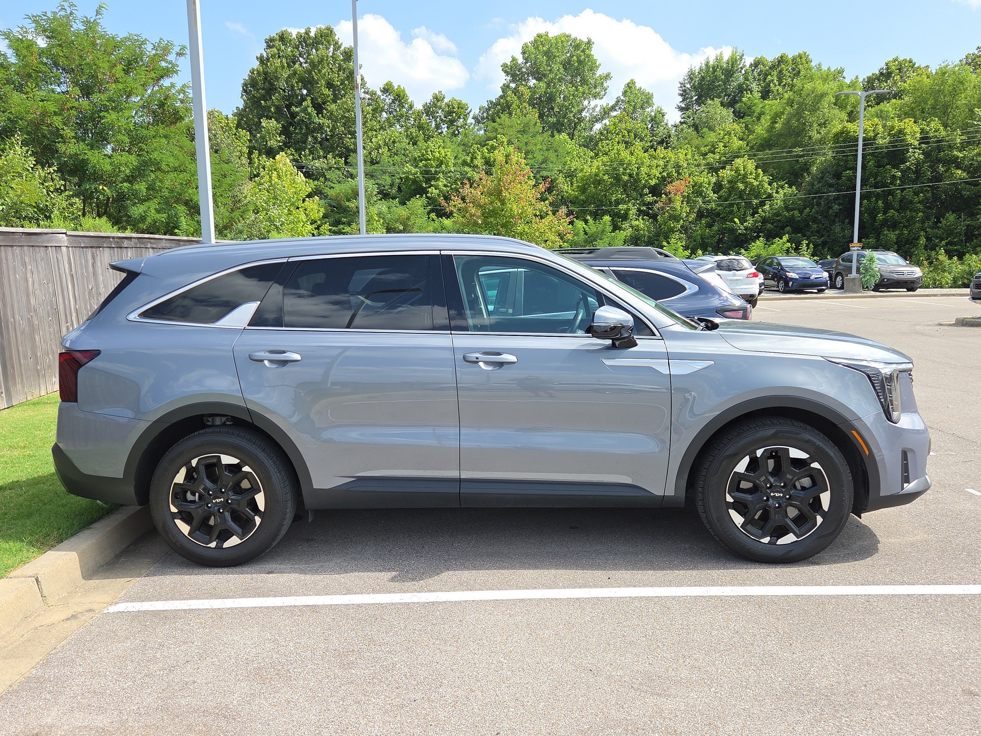 2024 Kia Sorento S