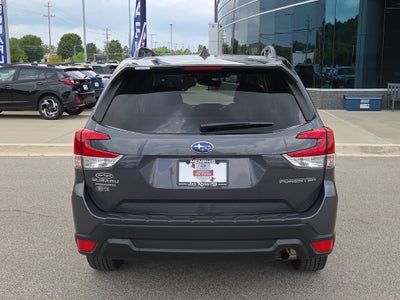 2024 Subaru Forester Premium