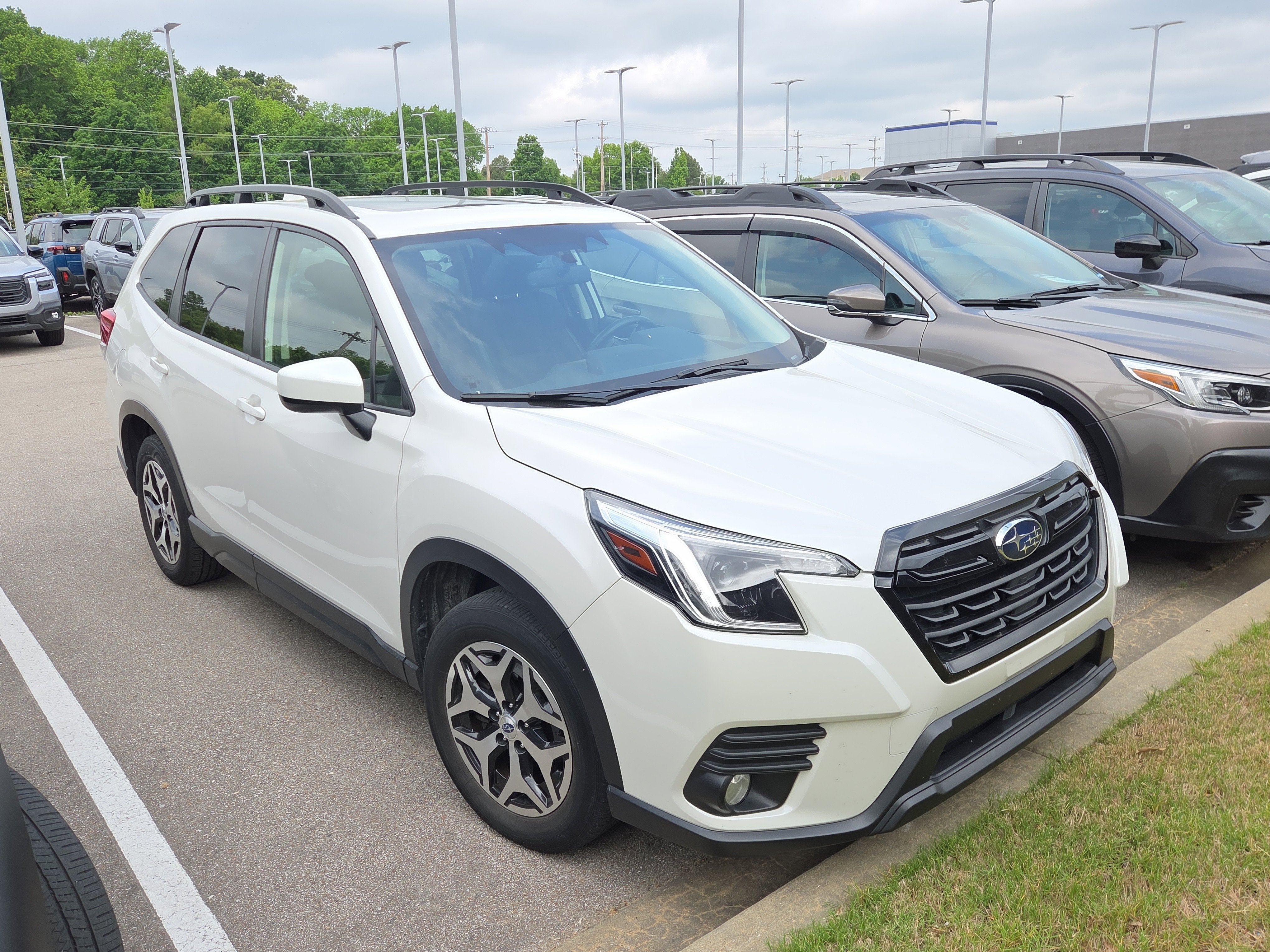 2023 Subaru Forester Premium