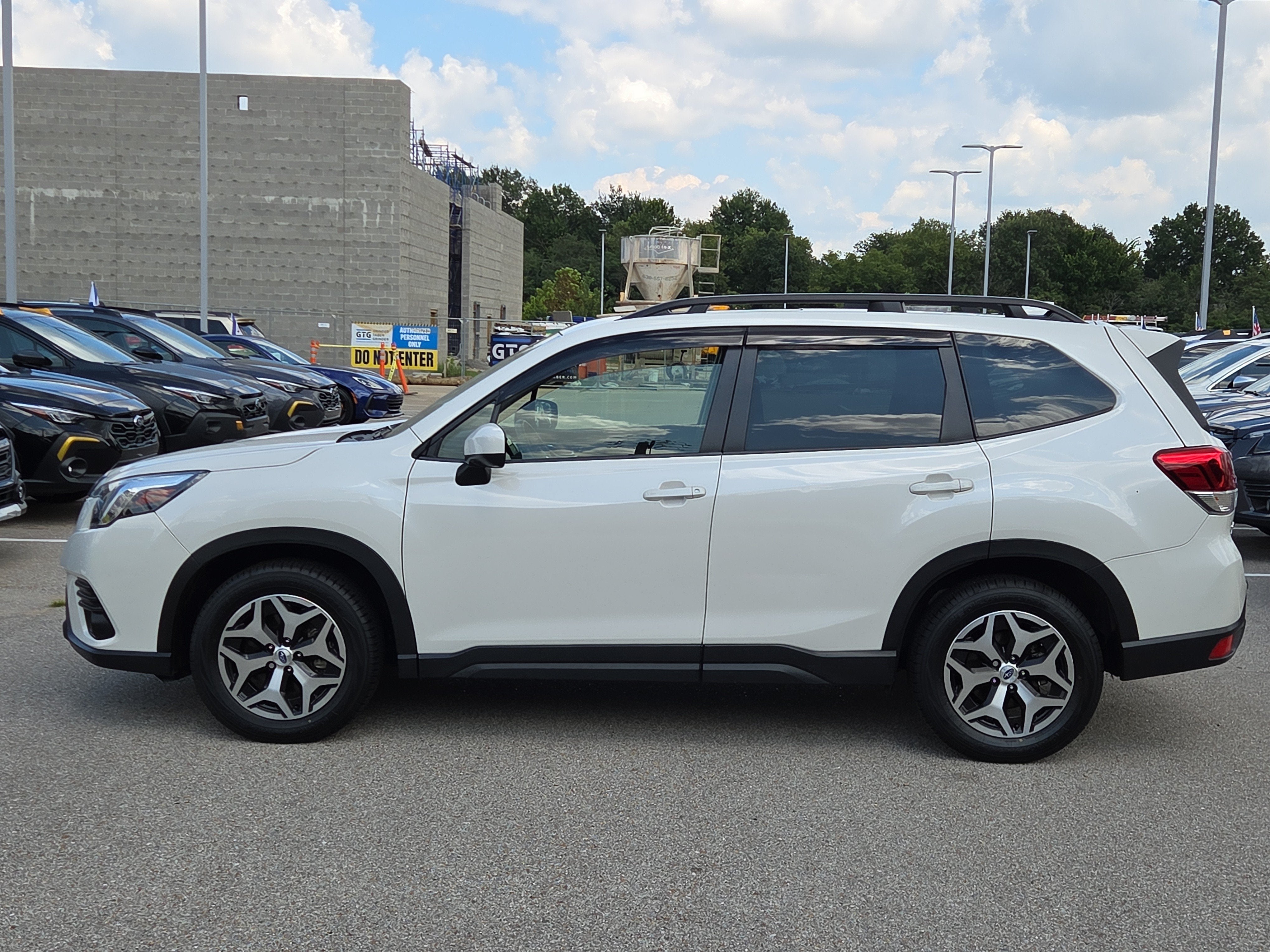2023 Subaru Forester Premium
