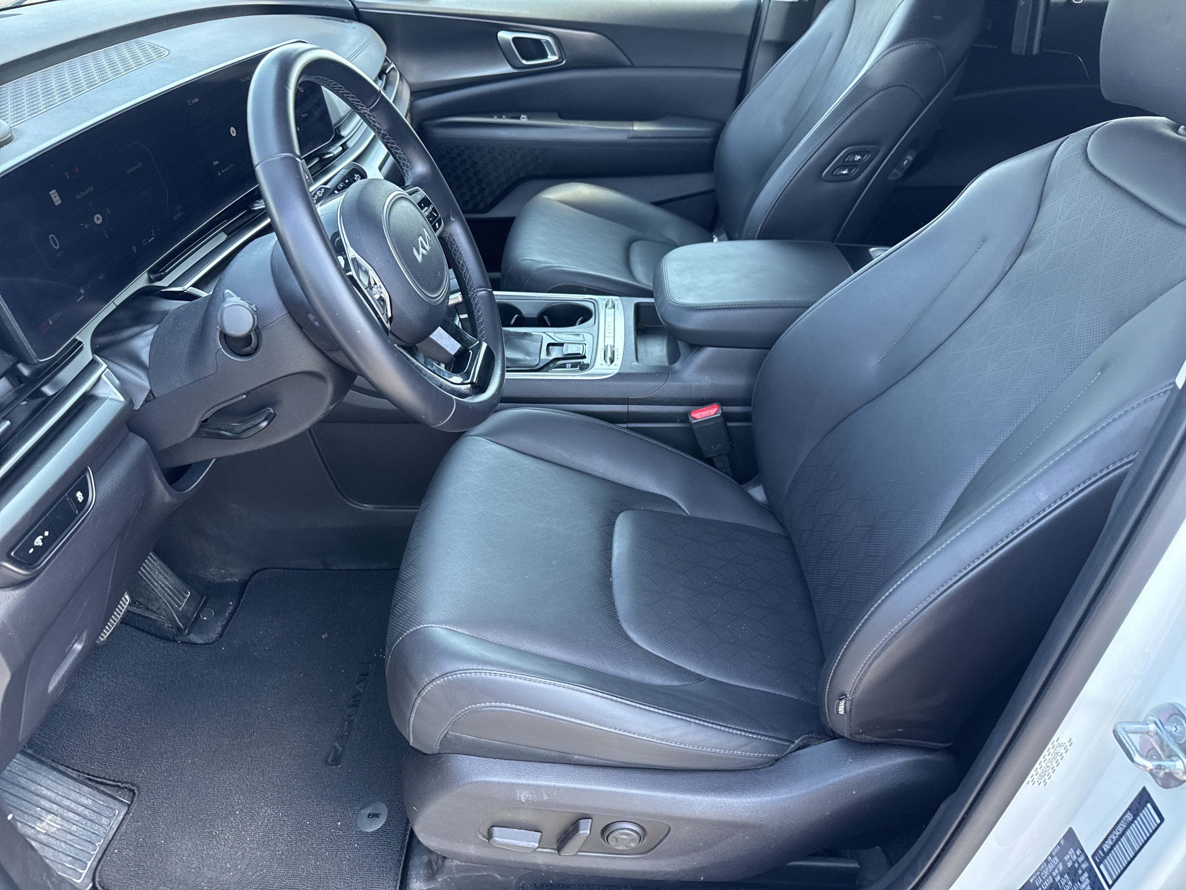 2025 Kia Carnival SX
