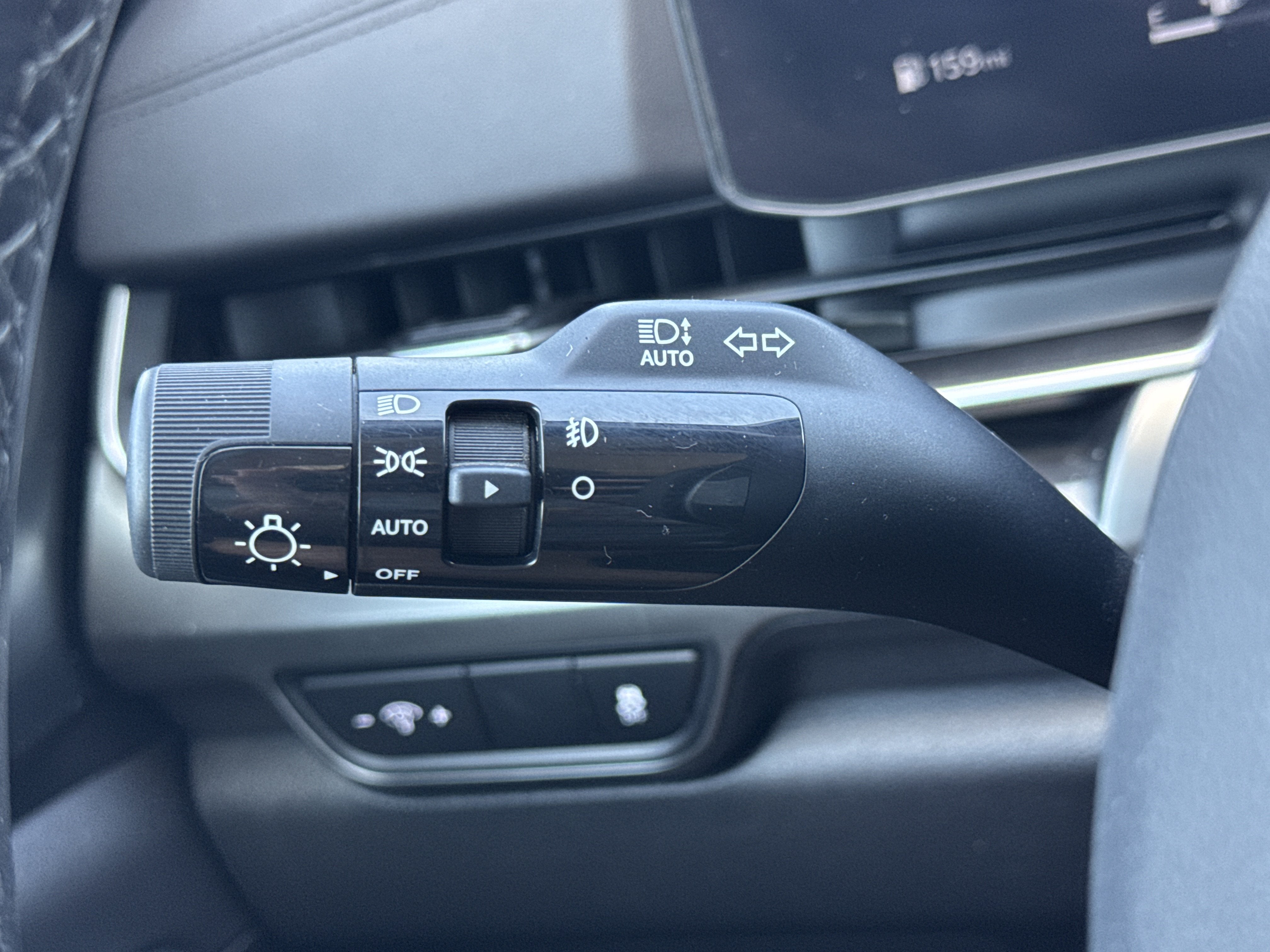 2025 Kia Carnival SX