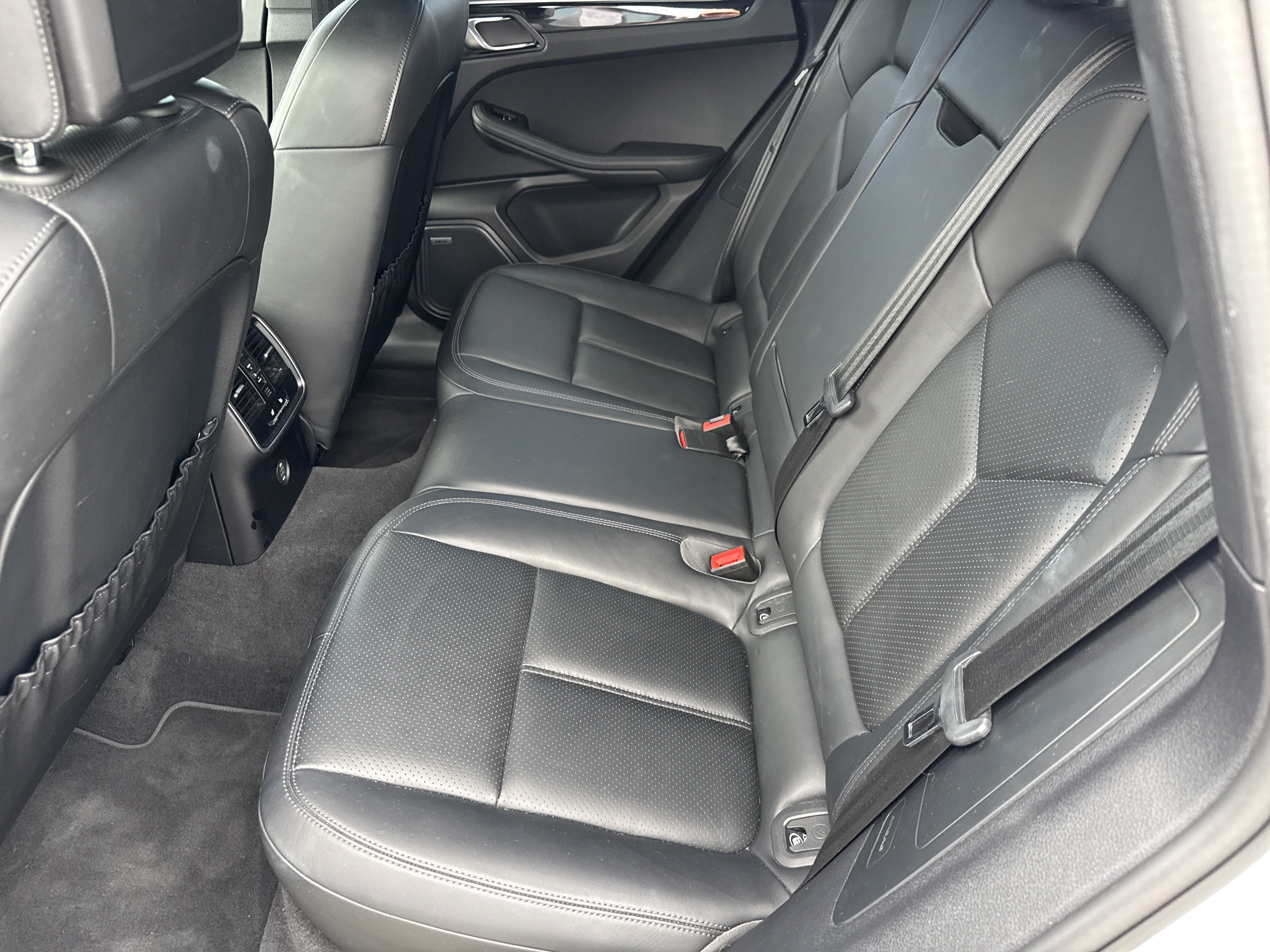 2018 Porsche Macan AWD