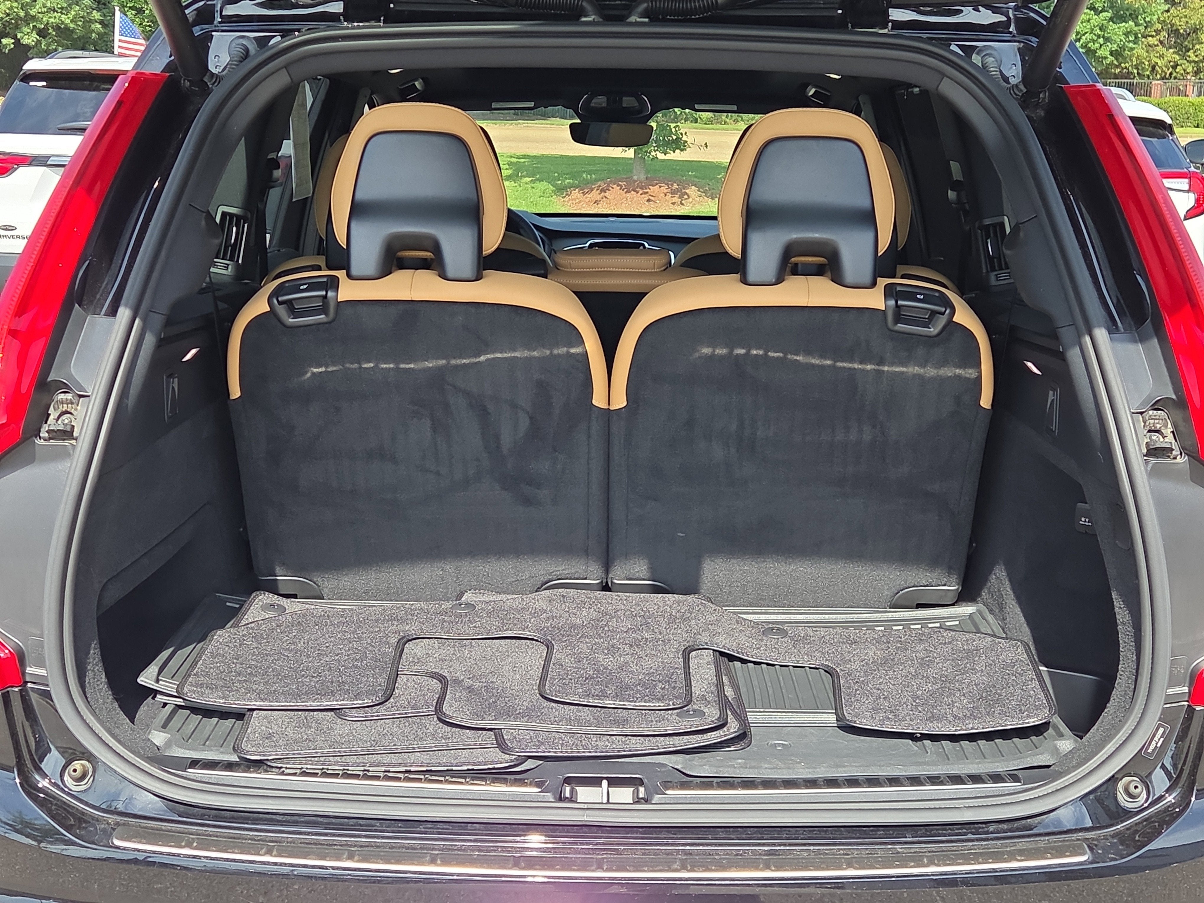 2024 Volvo XC90 Ultimate Bright Theme