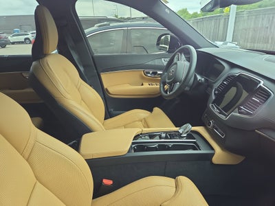 2024 Volvo XC90 Ultimate Bright Theme