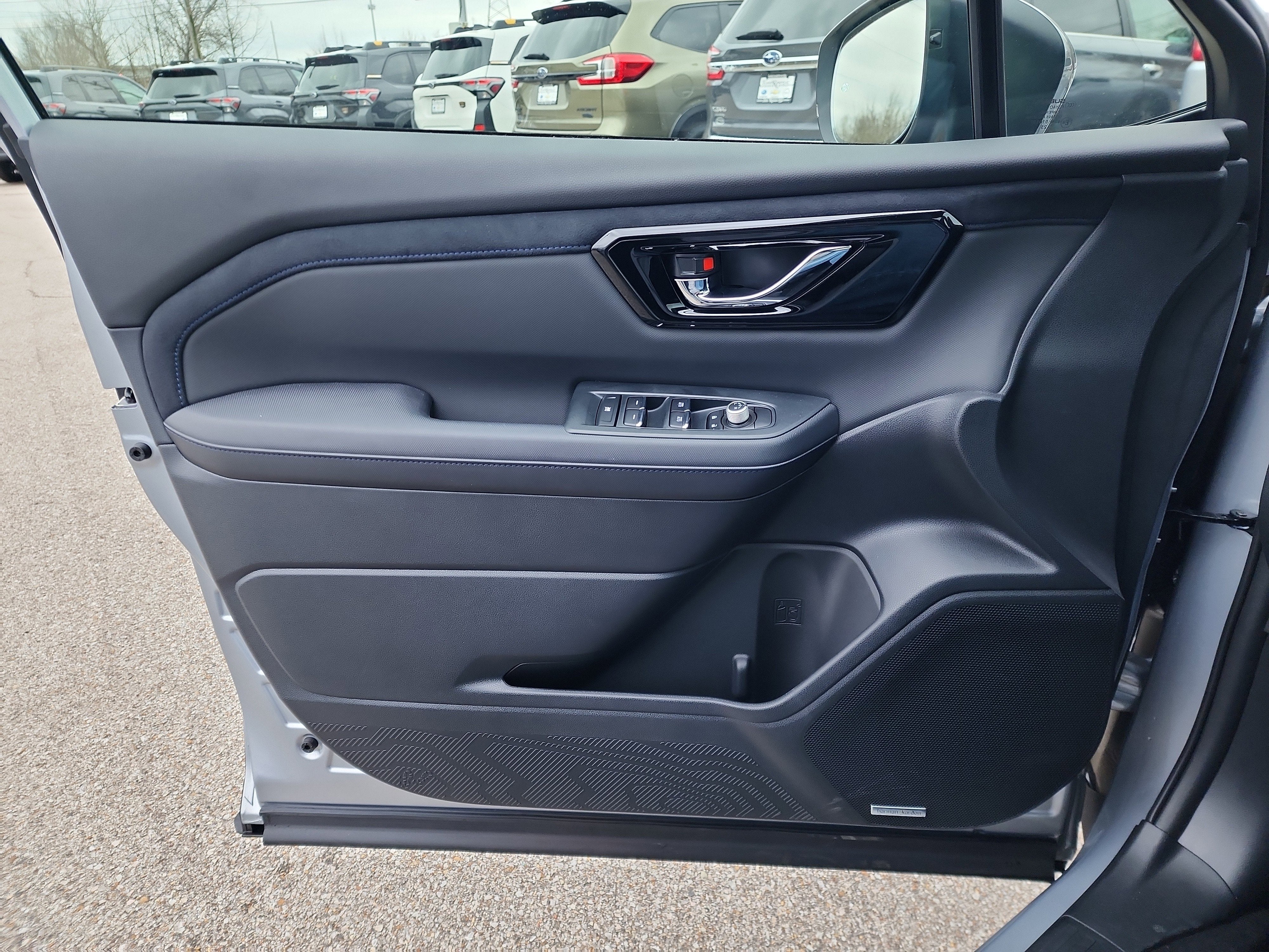 2025 Subaru FORESTER Limited Hybrid