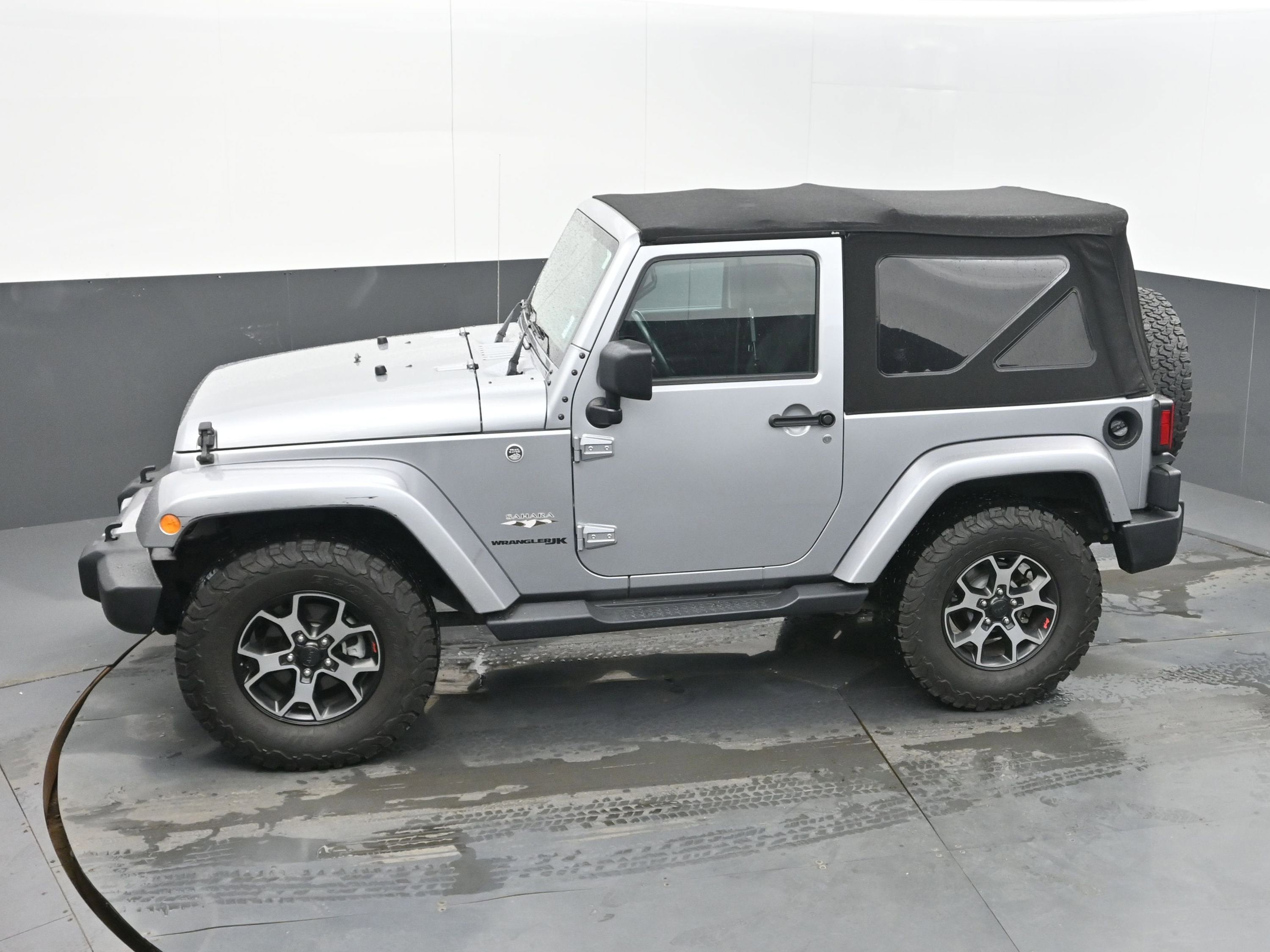 2018 Jeep Wrangler JK Sahara 4x4