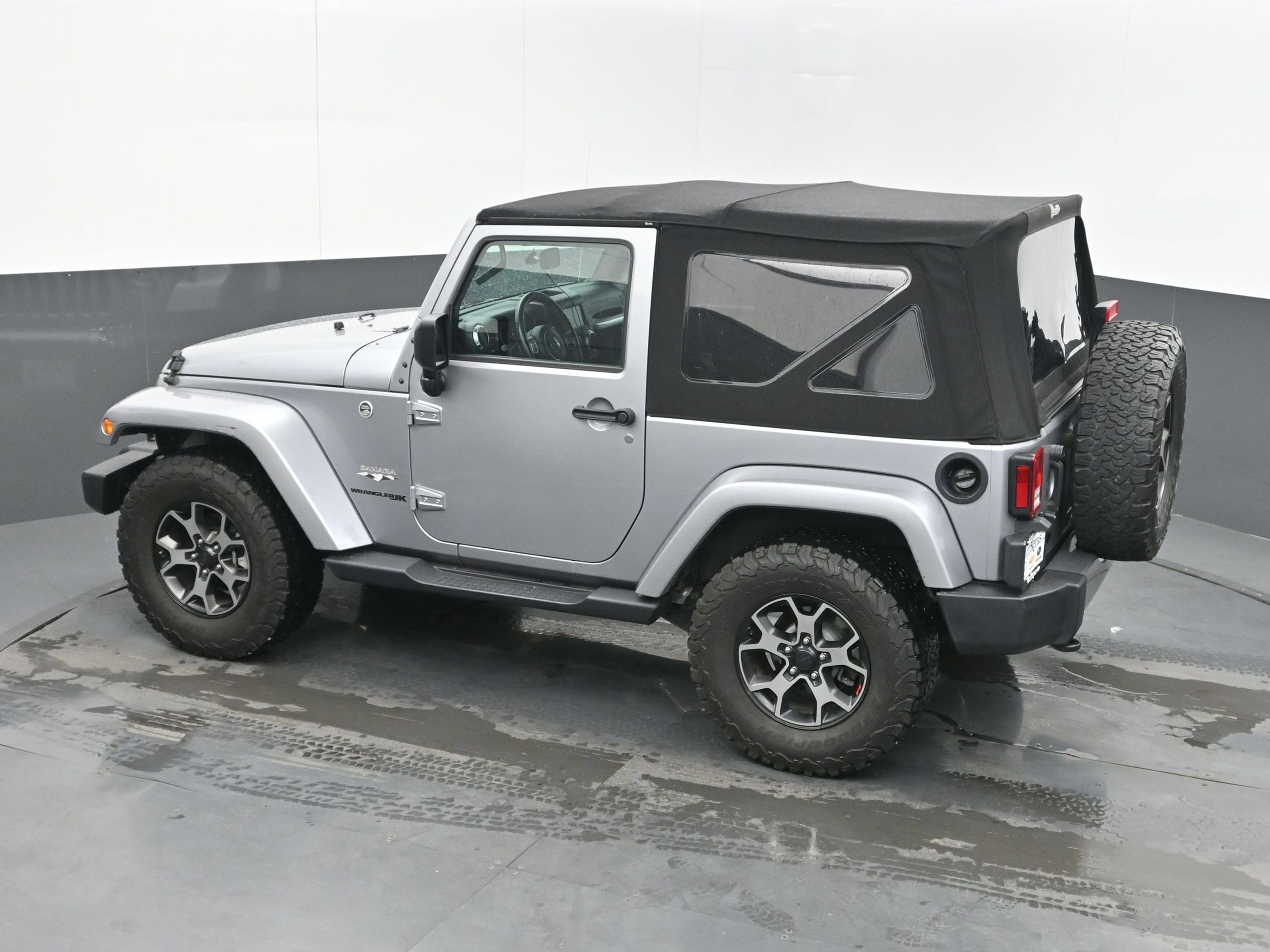 2018 Jeep Wrangler JK Sahara 4x4