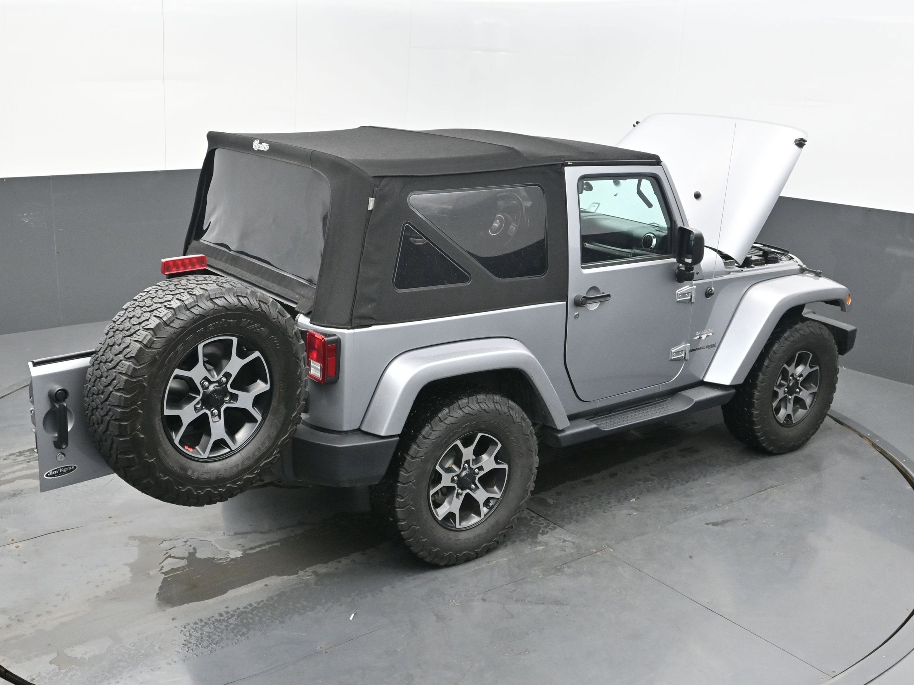 2018 Jeep Wrangler JK Sahara 4x4