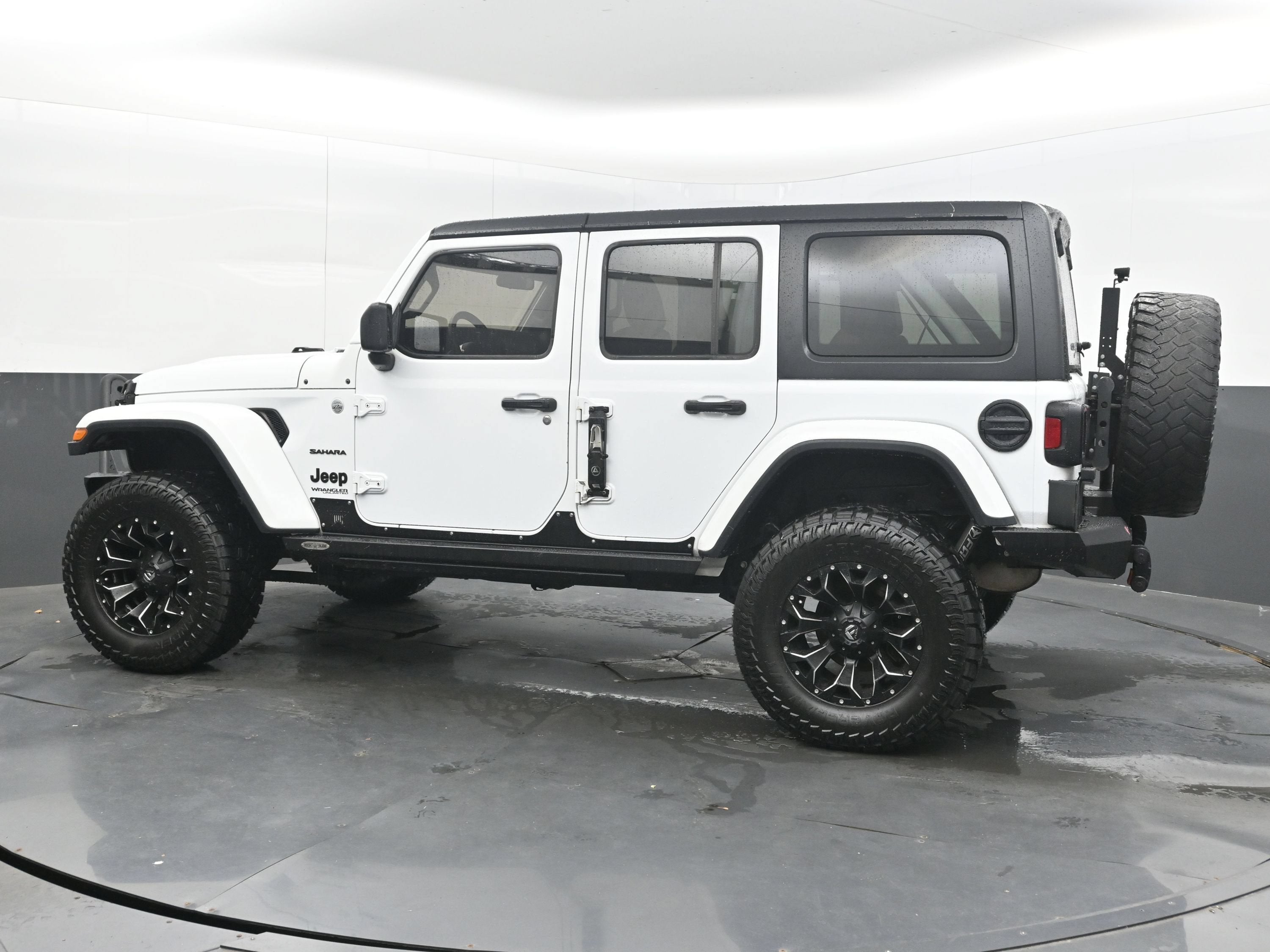 2018 Jeep Wrangler Unlimited Sahara 4x4