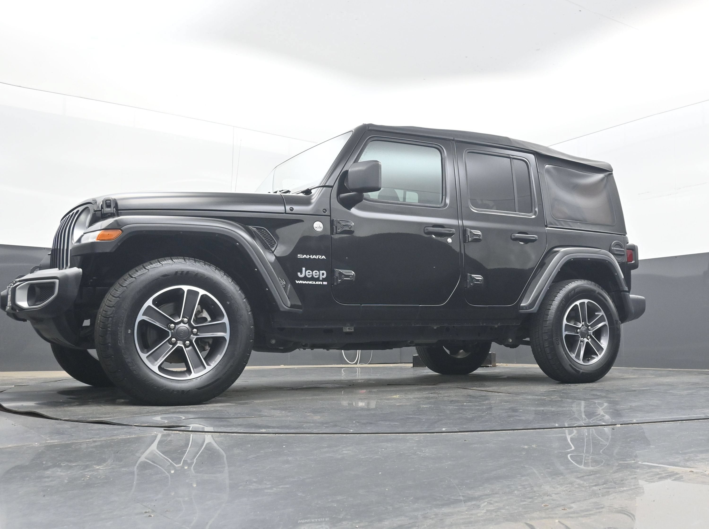 2023 Jeep Wrangler Sahara