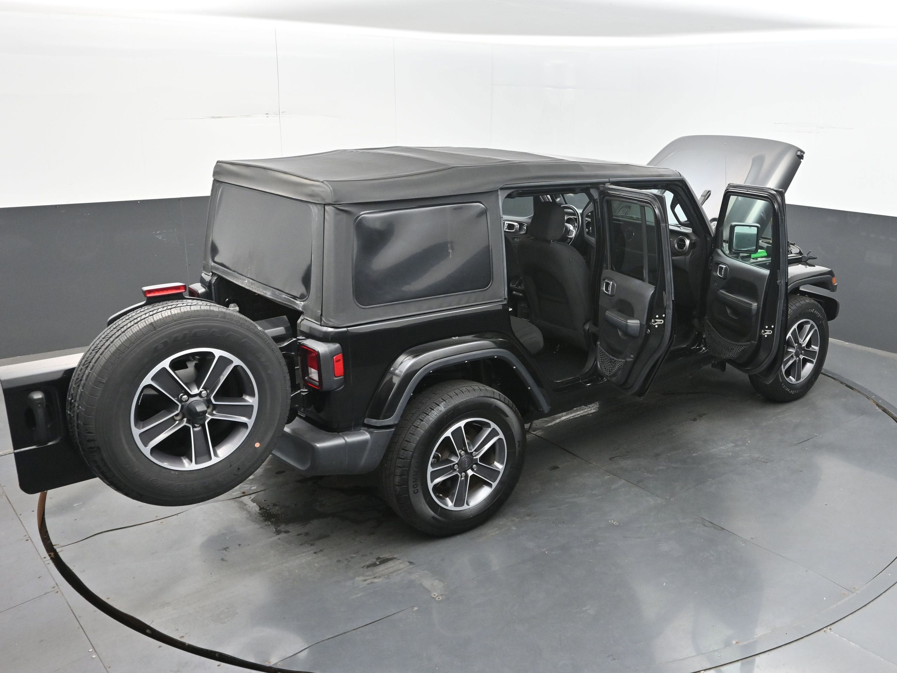 2023 Jeep Wrangler Sahara