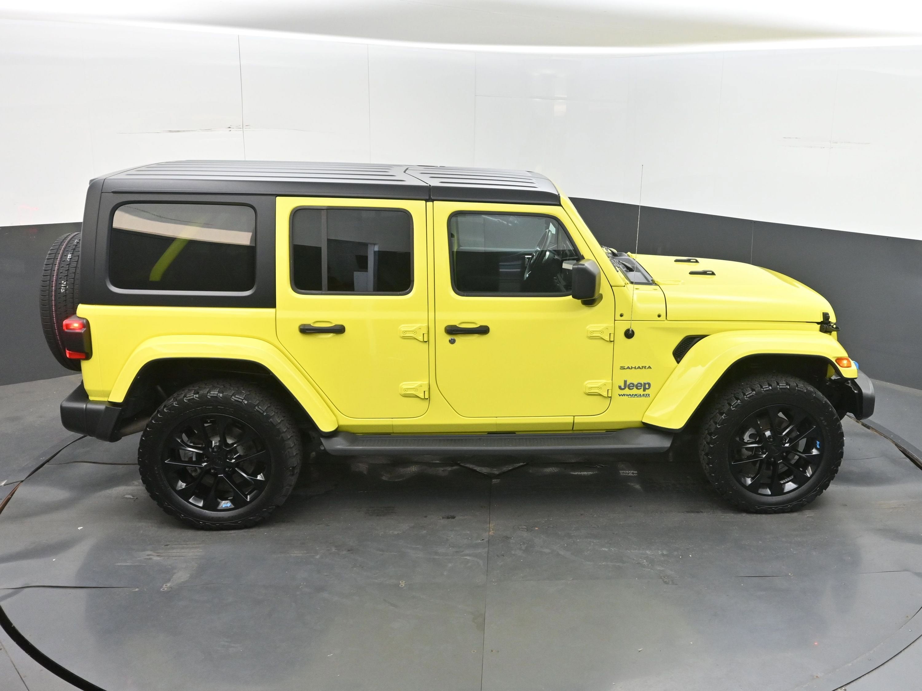 2022 Jeep Wrangler 4xe Unlimited Sahara 4x4