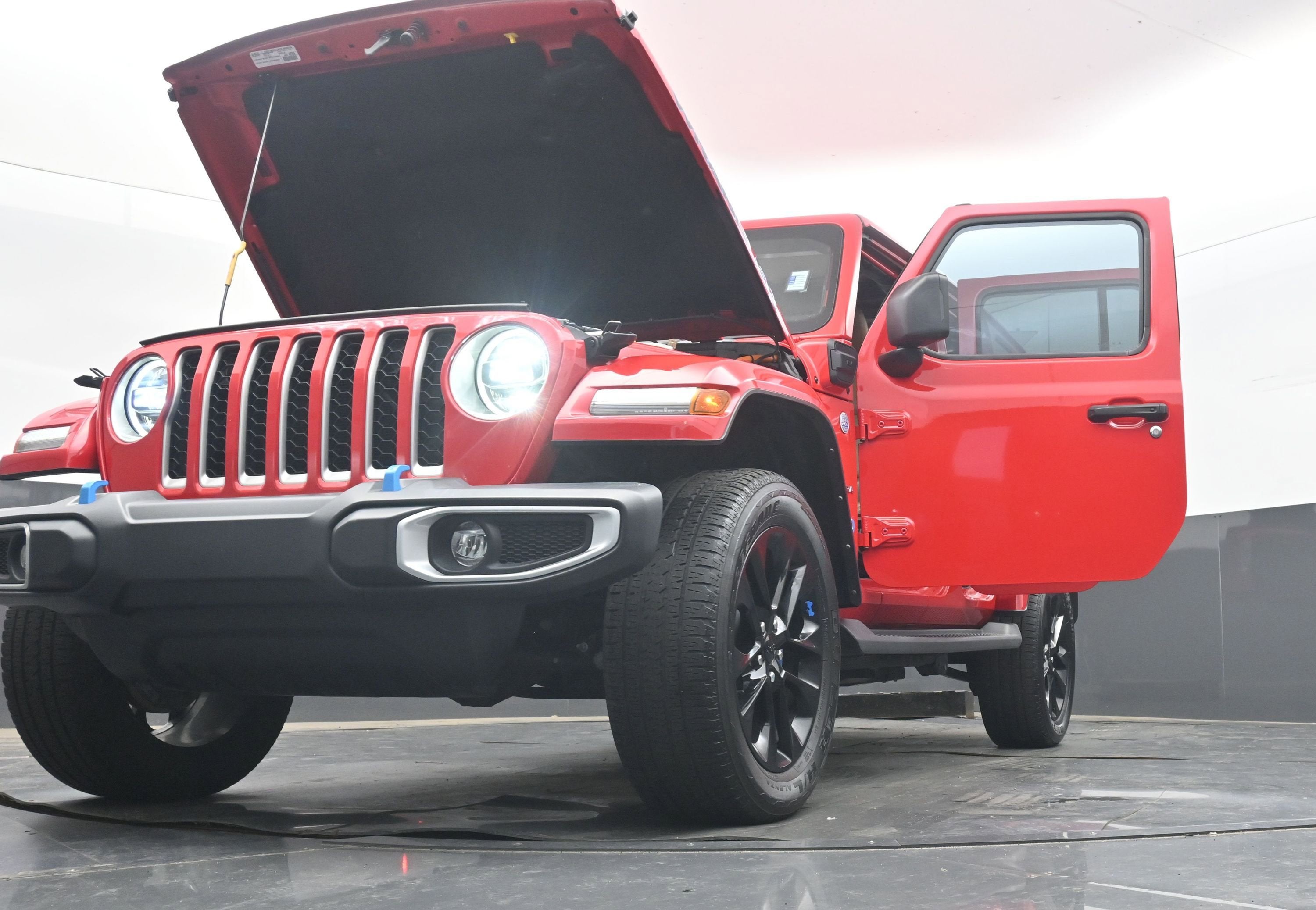 2022 Jeep Wrangler 4xe Unlimited Sahara 4x4