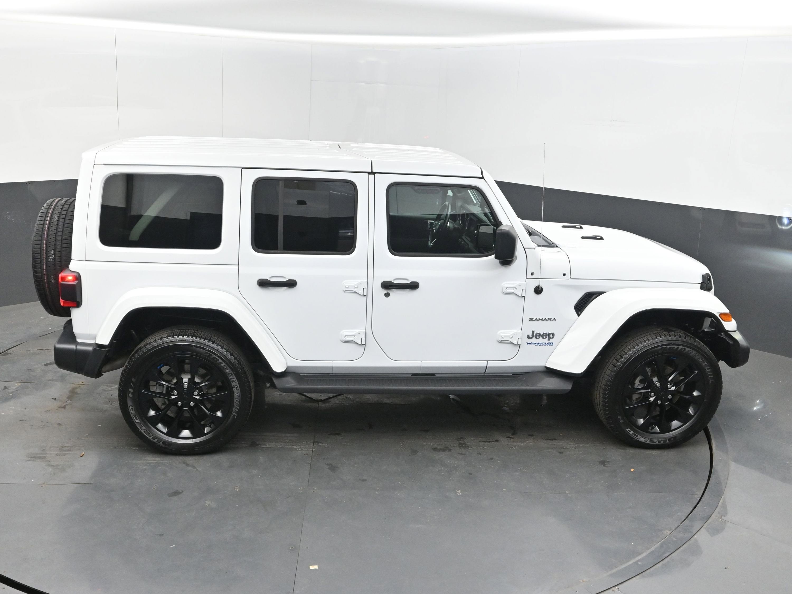 2022 Jeep Wrangler 4xe Unlimited Sahara 4x4