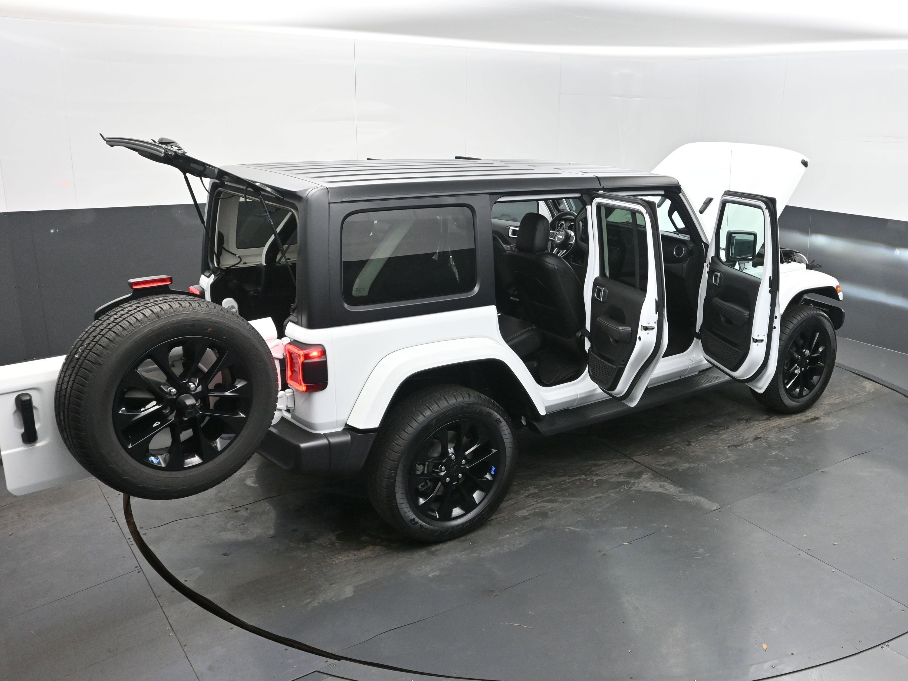 2023 Jeep Wrangler 4xe Sahara 4x4