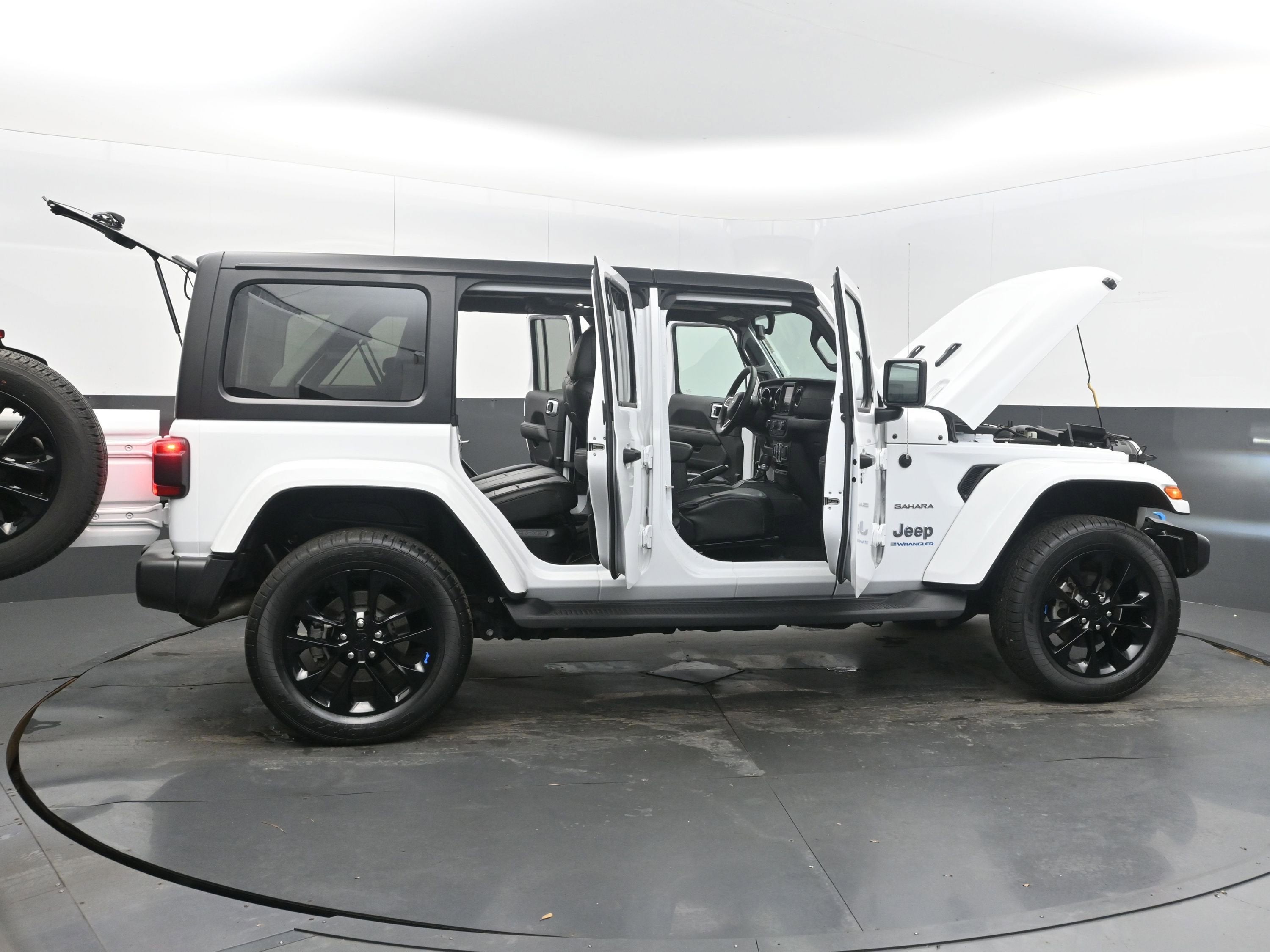 2023 Jeep Wrangler 4xe Sahara 4x4