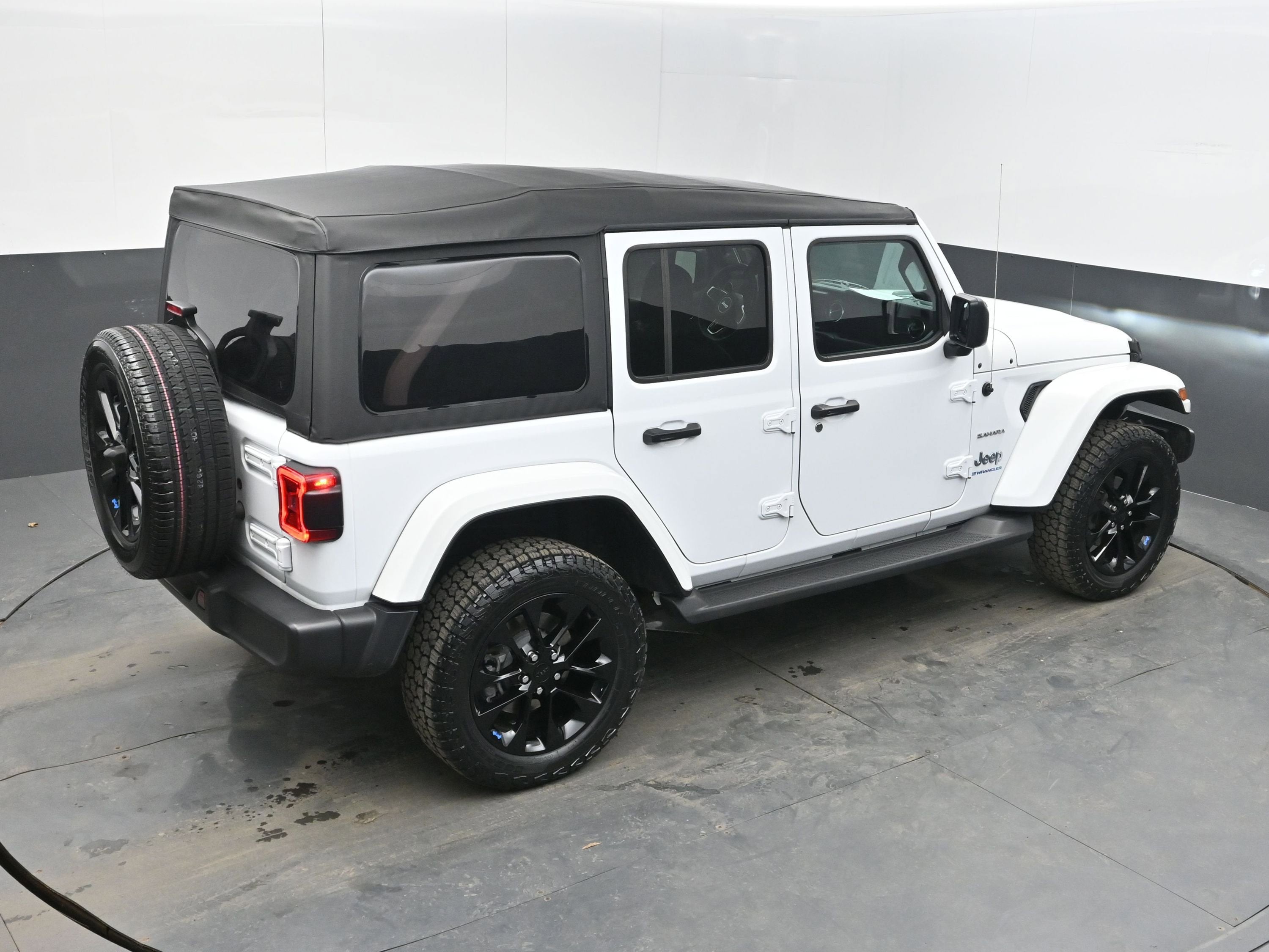 2023 Jeep Wrangler 4xe Sahara 4x4