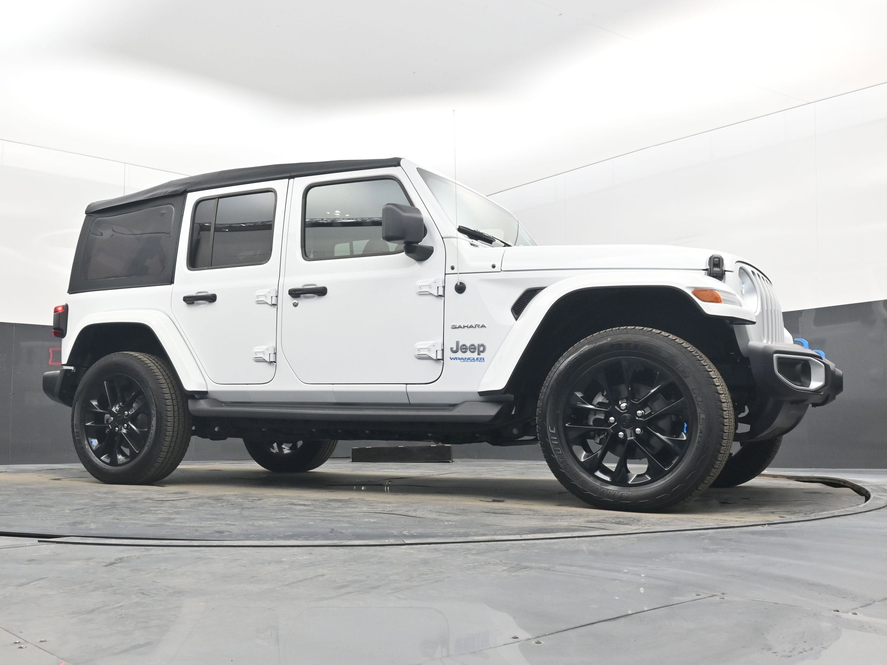 2022 Jeep Wrangler 4xe Unlimited Sahara 4x4