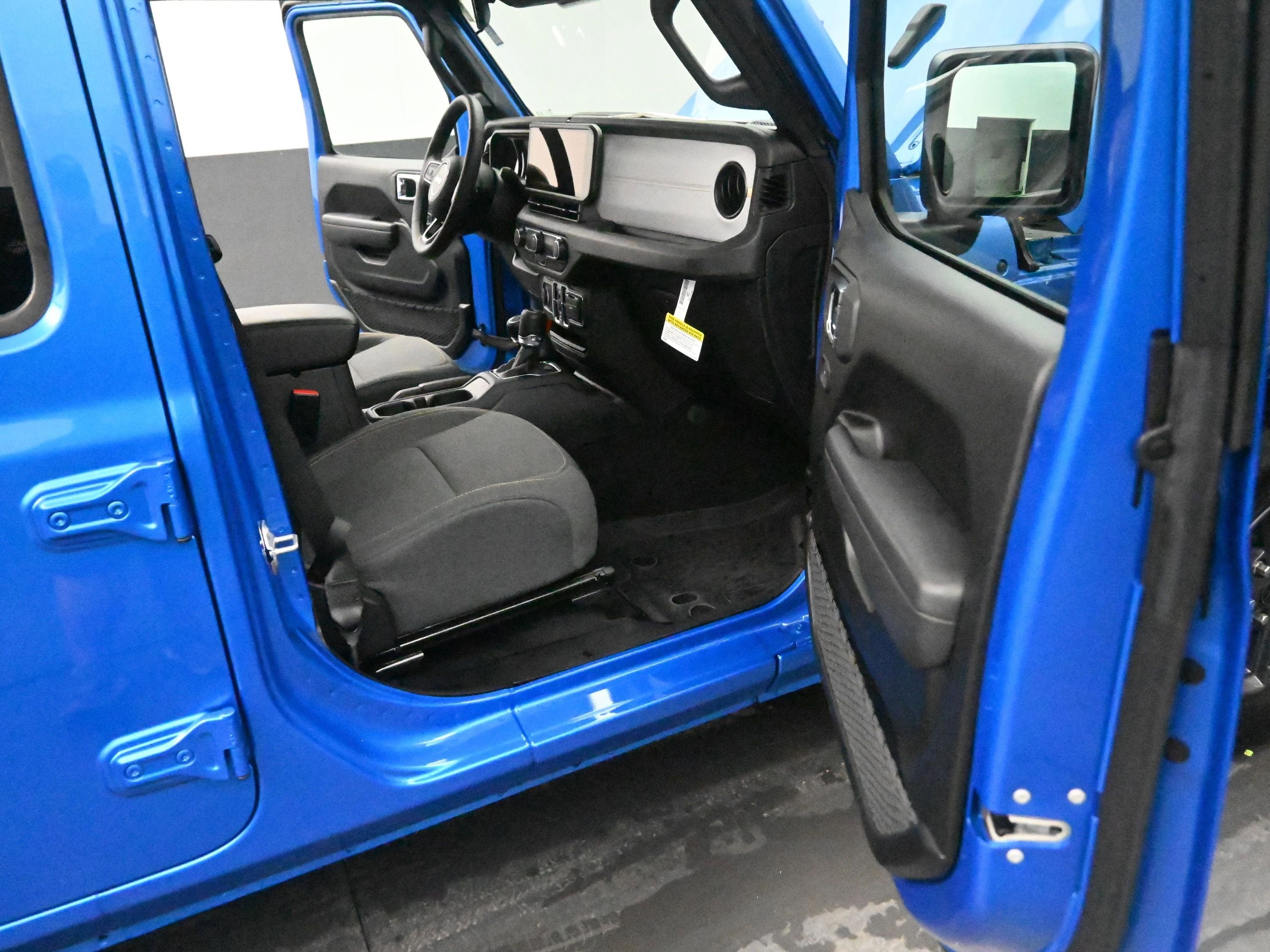 2025 Jeep Wrangler 4-Door Summit 4x4