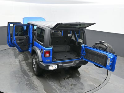 2025 Jeep Wrangler 4-Door Summit 4x4