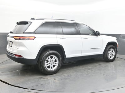 2023 Jeep Grand Cherokee Laredo 4x4