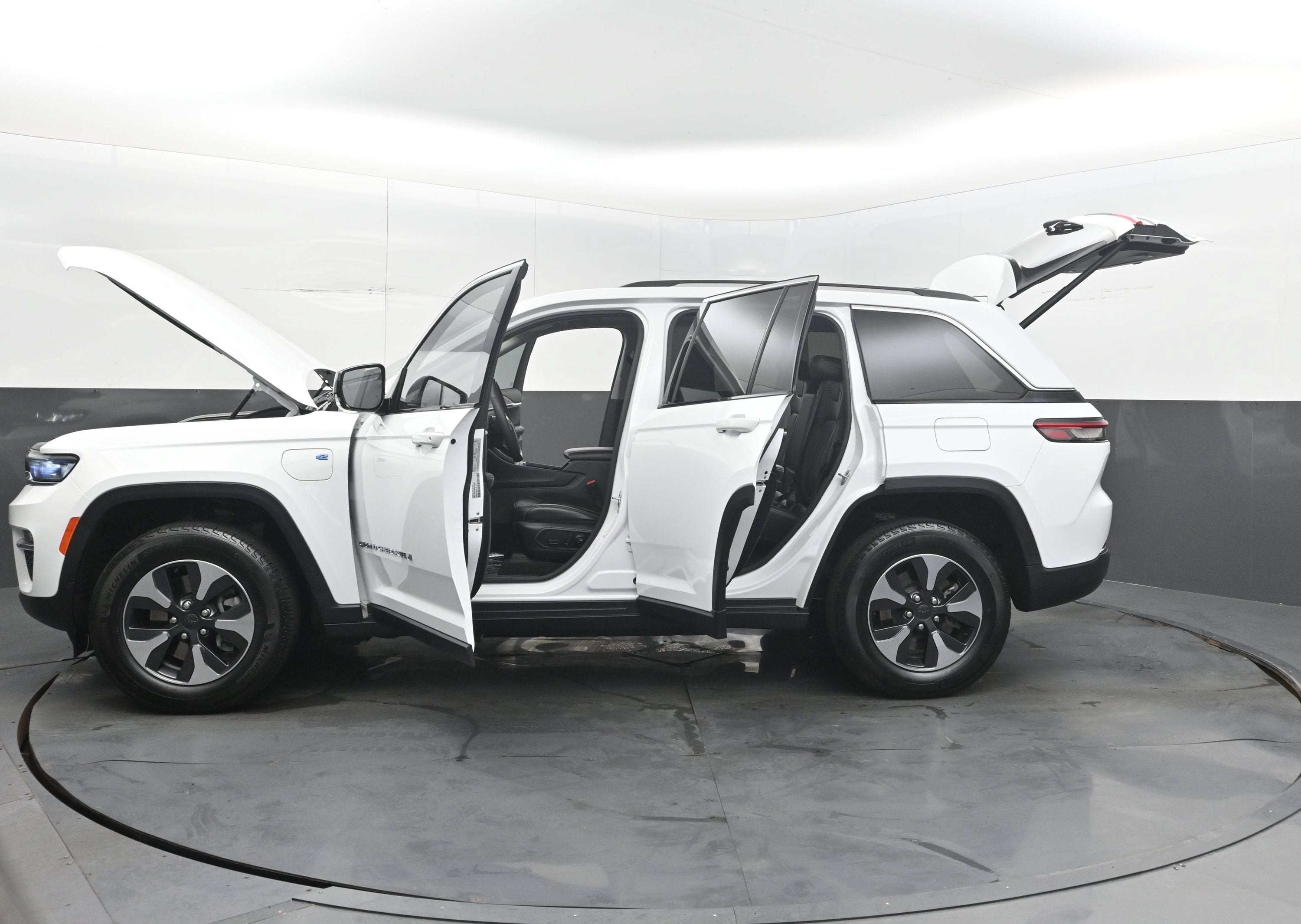 2023 Jeep Grand Cherokee 4xe BASE