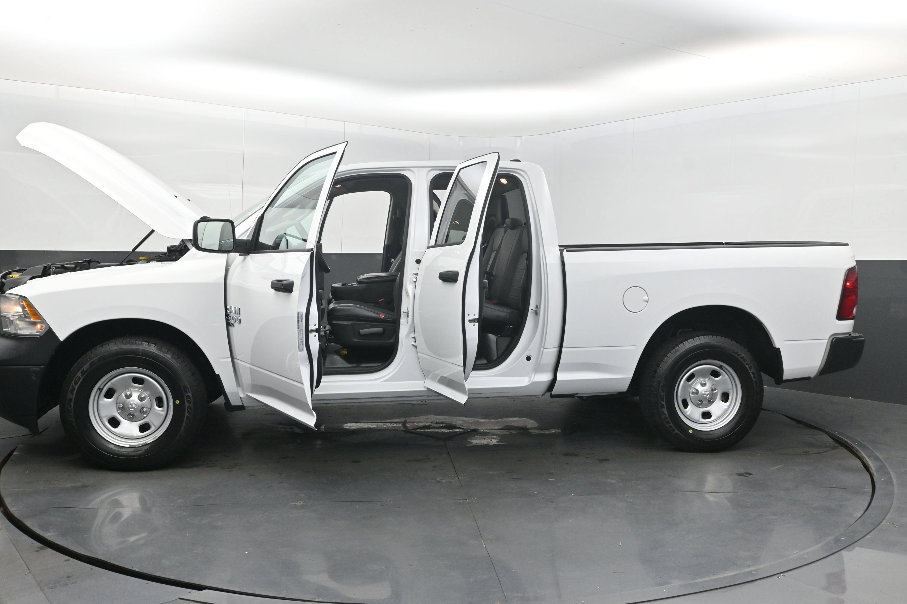 2023 RAM 1500 Classic Tradesman