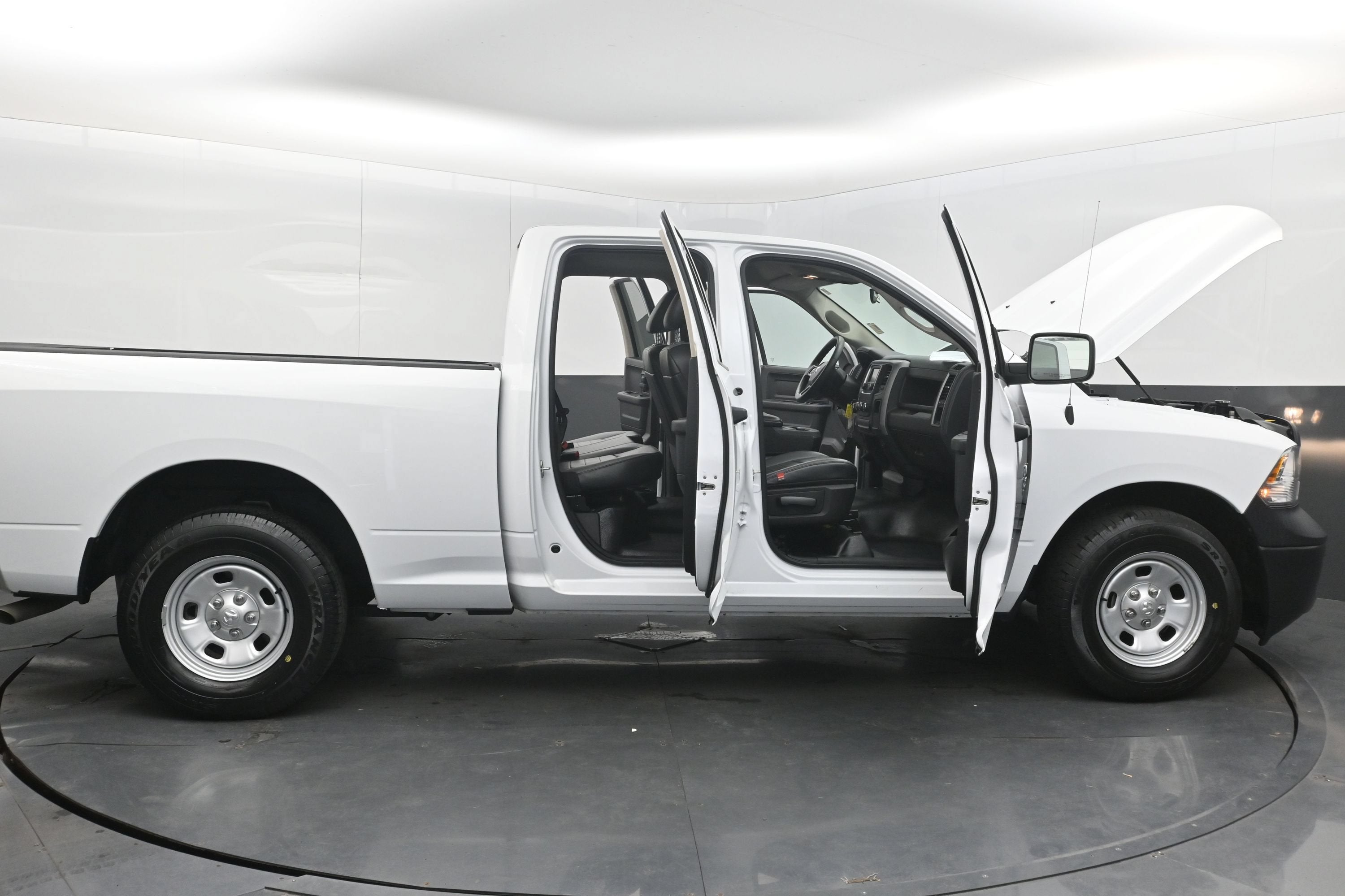 2023 RAM 1500 Classic Tradesman