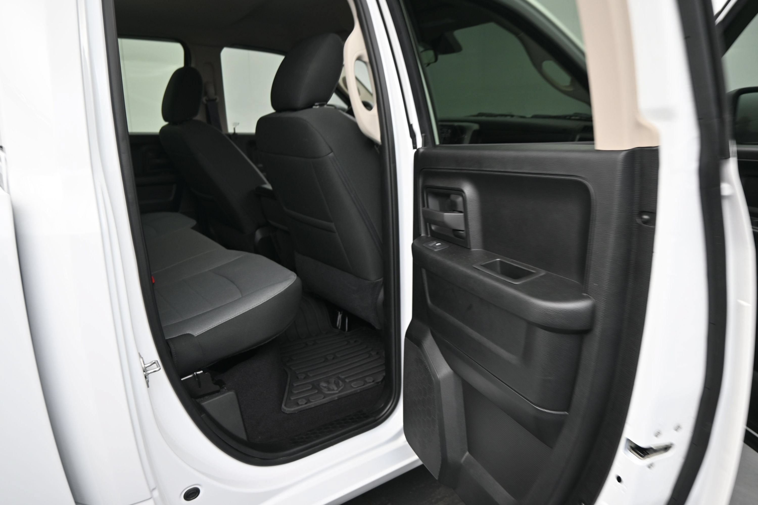 2024 RAM 1500 Classic Tradesman Quad Cab 4x4 6'4" Box