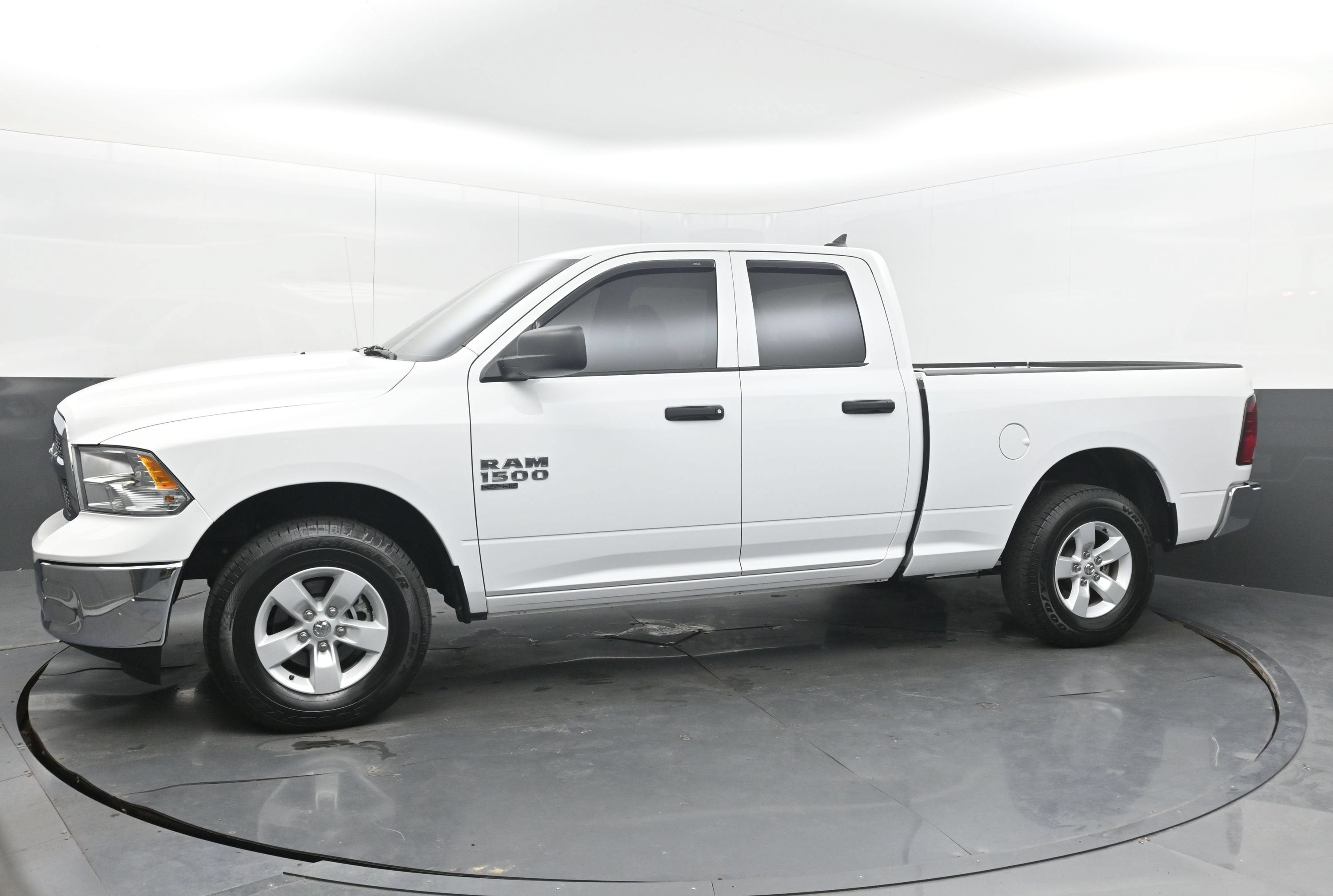 2024 RAM 1500 Classic Tradesman Quad Cab 4x4 6'4" Box