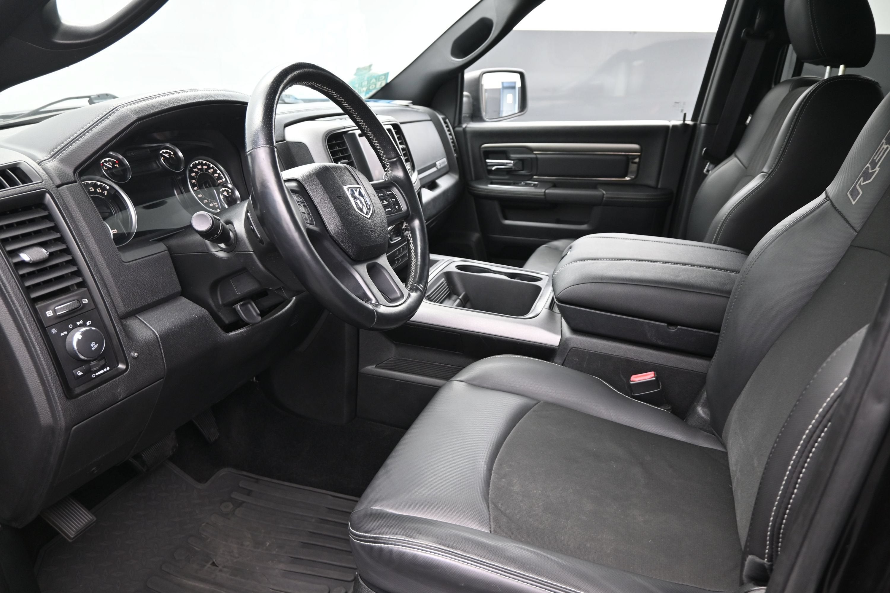 2018 RAM 1500 Rebel Crew Cab 4x4 5'7" Box