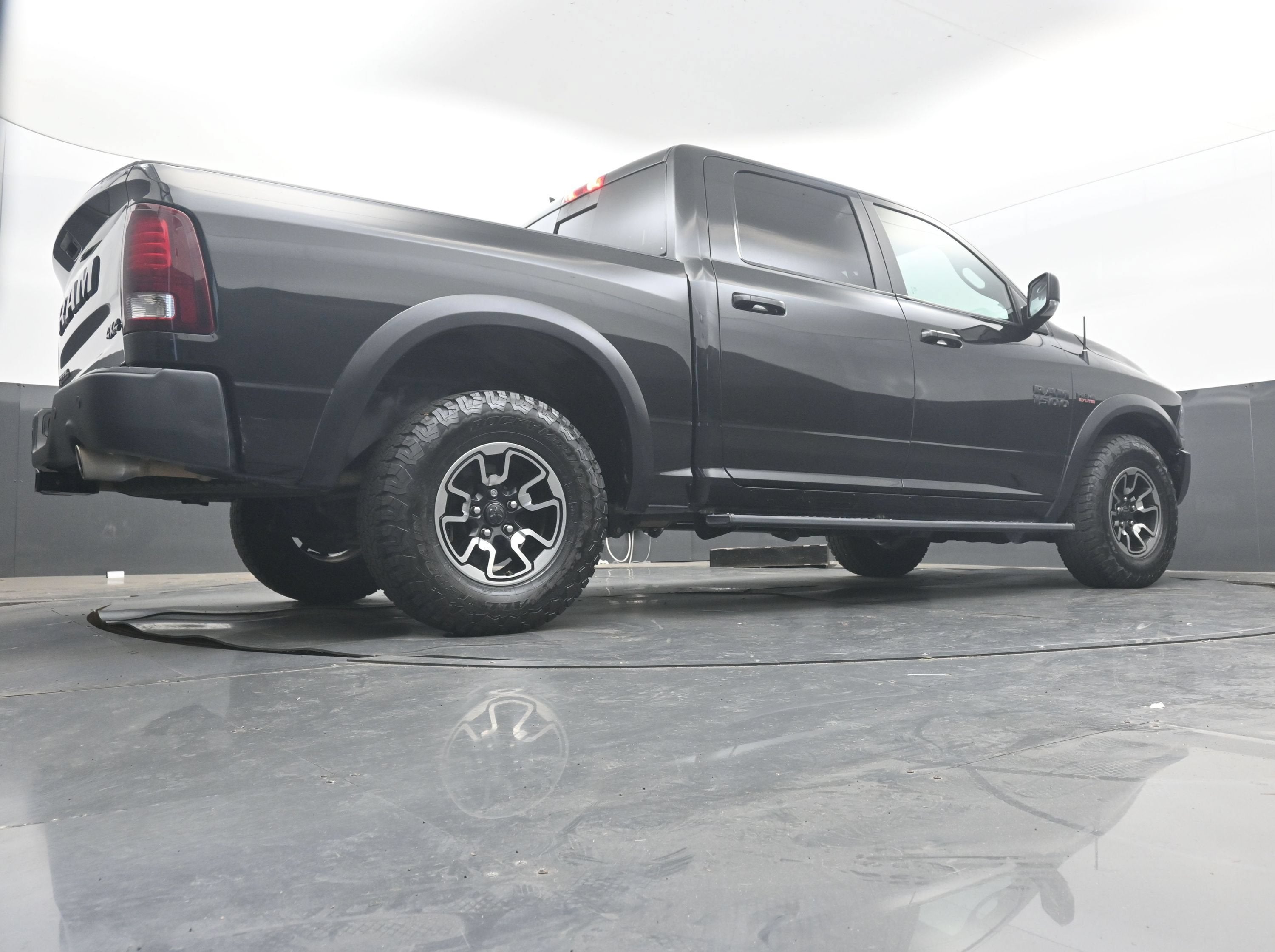 2018 RAM 1500 Rebel Crew Cab 4x4 5'7" Box