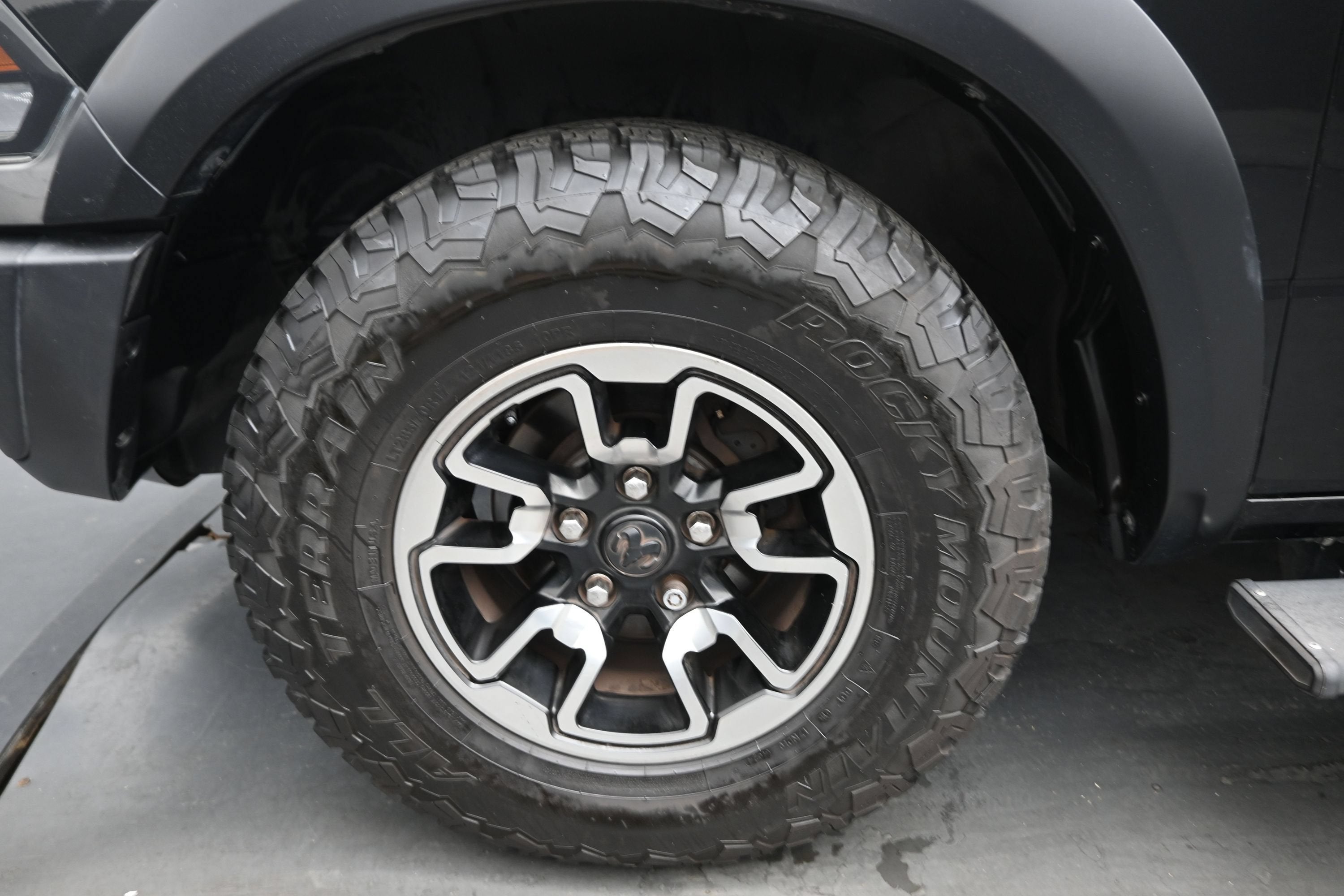 2018 RAM 1500 Rebel Crew Cab 4x4 5'7" Box