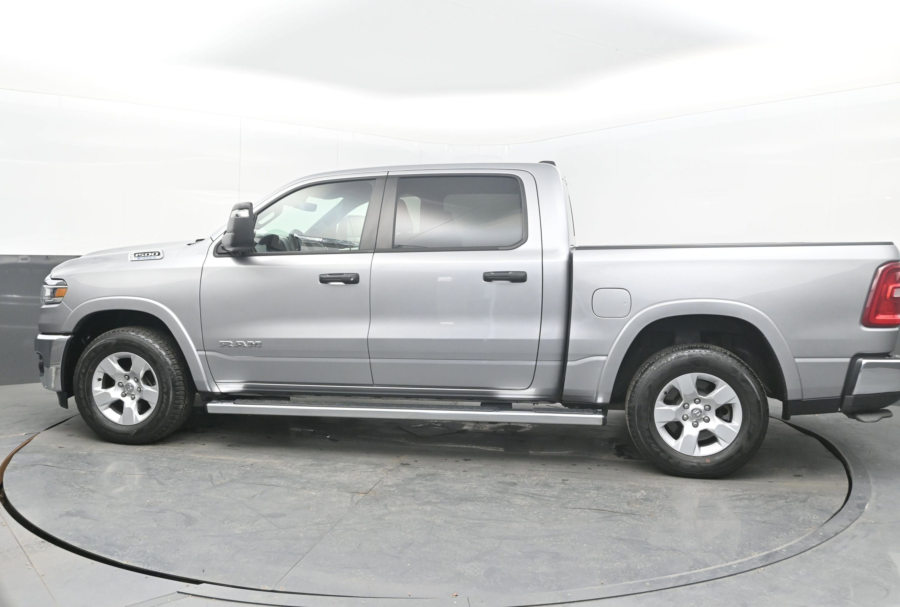 2025 RAM 1500 Big Horn Crew Cab 4x4 5'7" Box