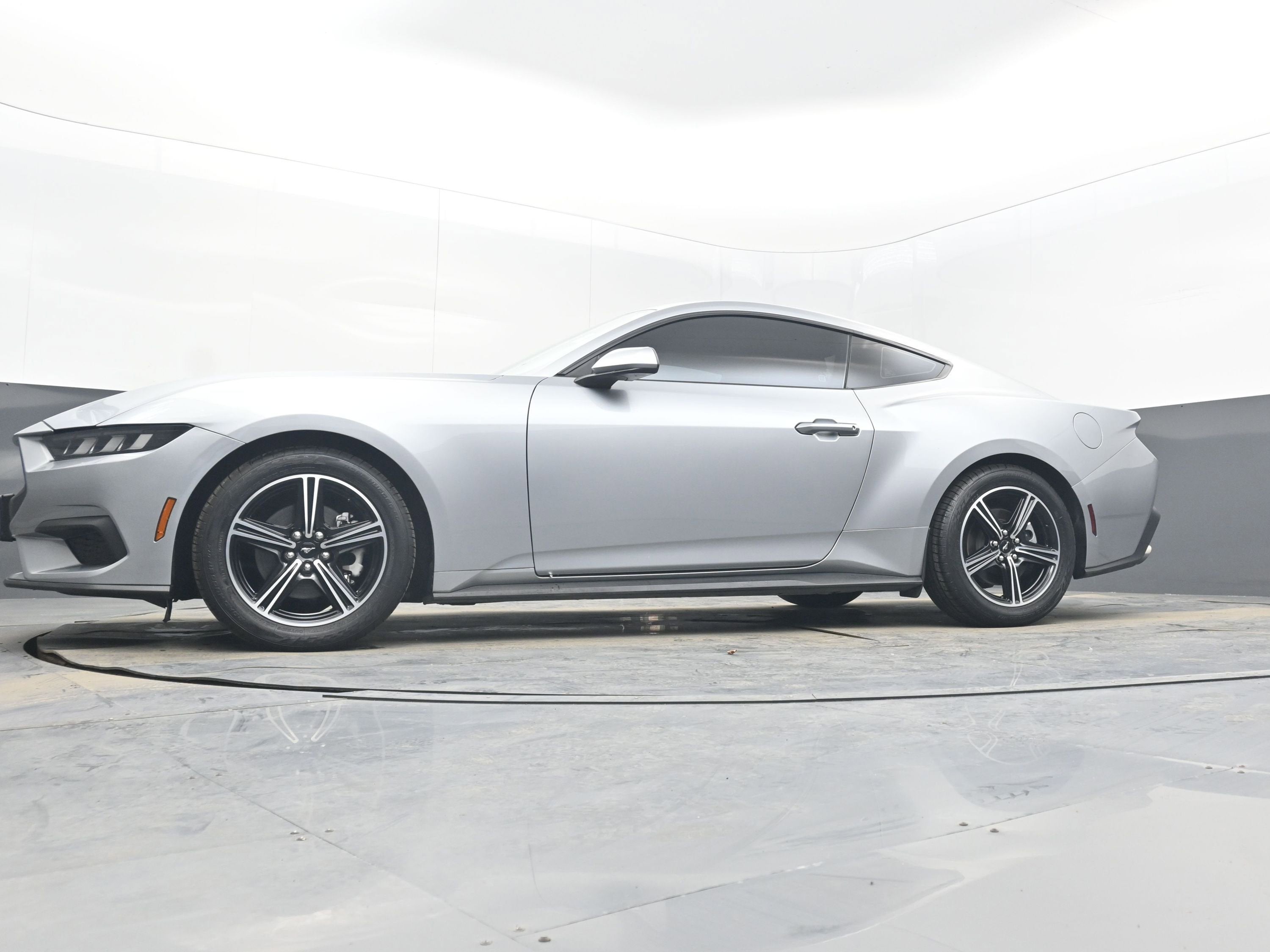 2024 Ford Mustang EcoBoost Fastback