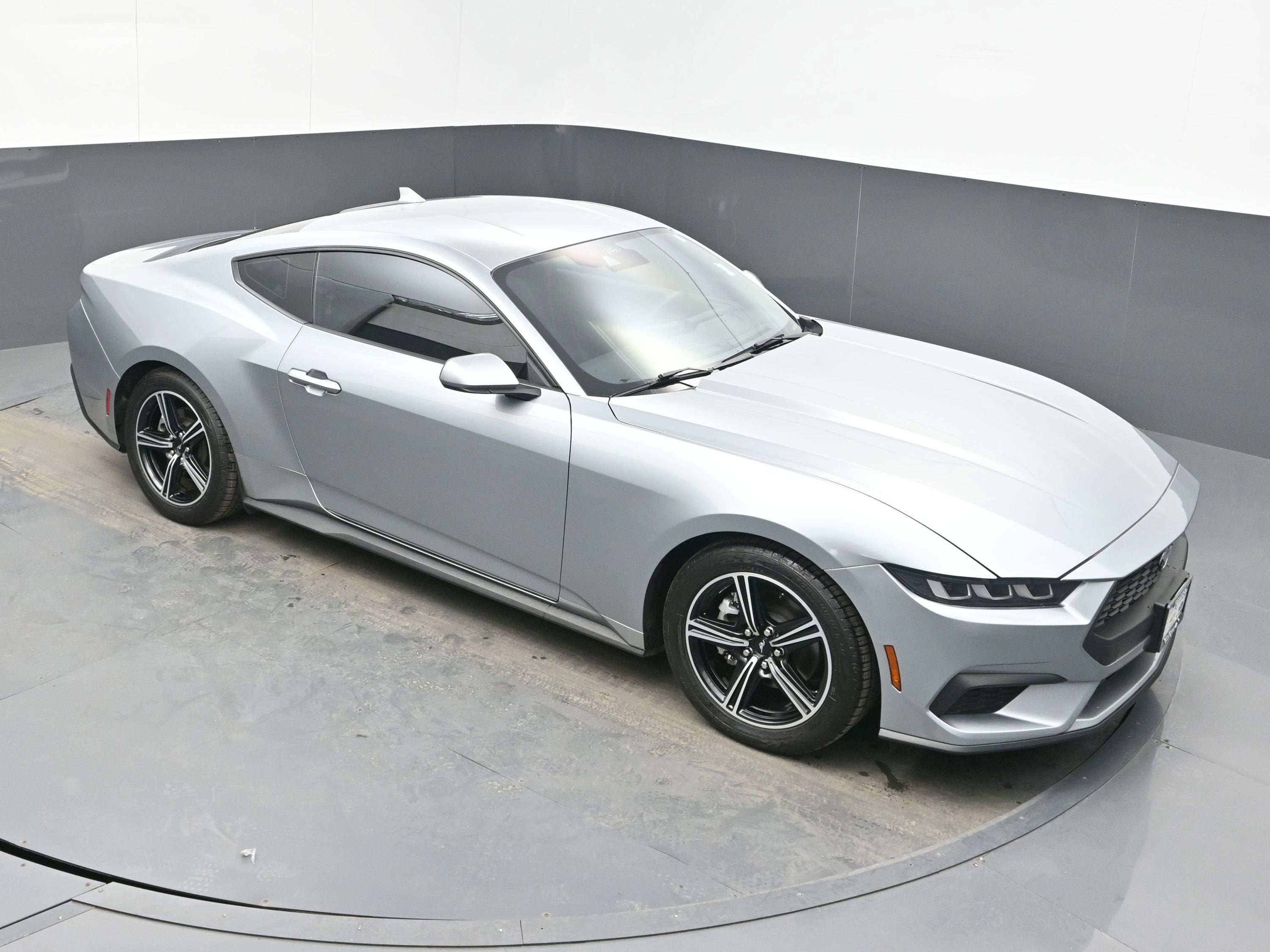 2024 Ford Mustang EcoBoost Fastback