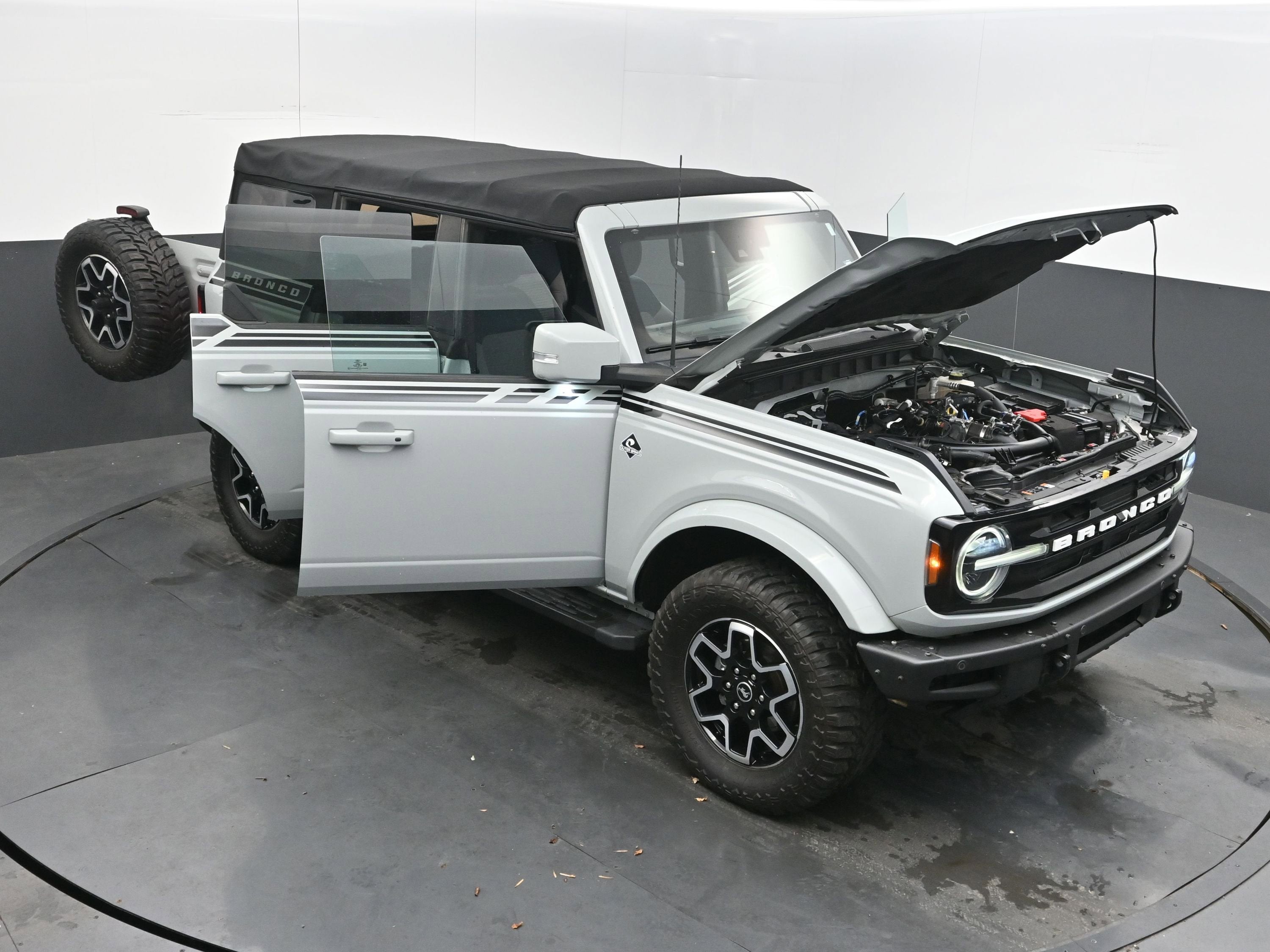 2021 Ford Bronco Outer Banks
