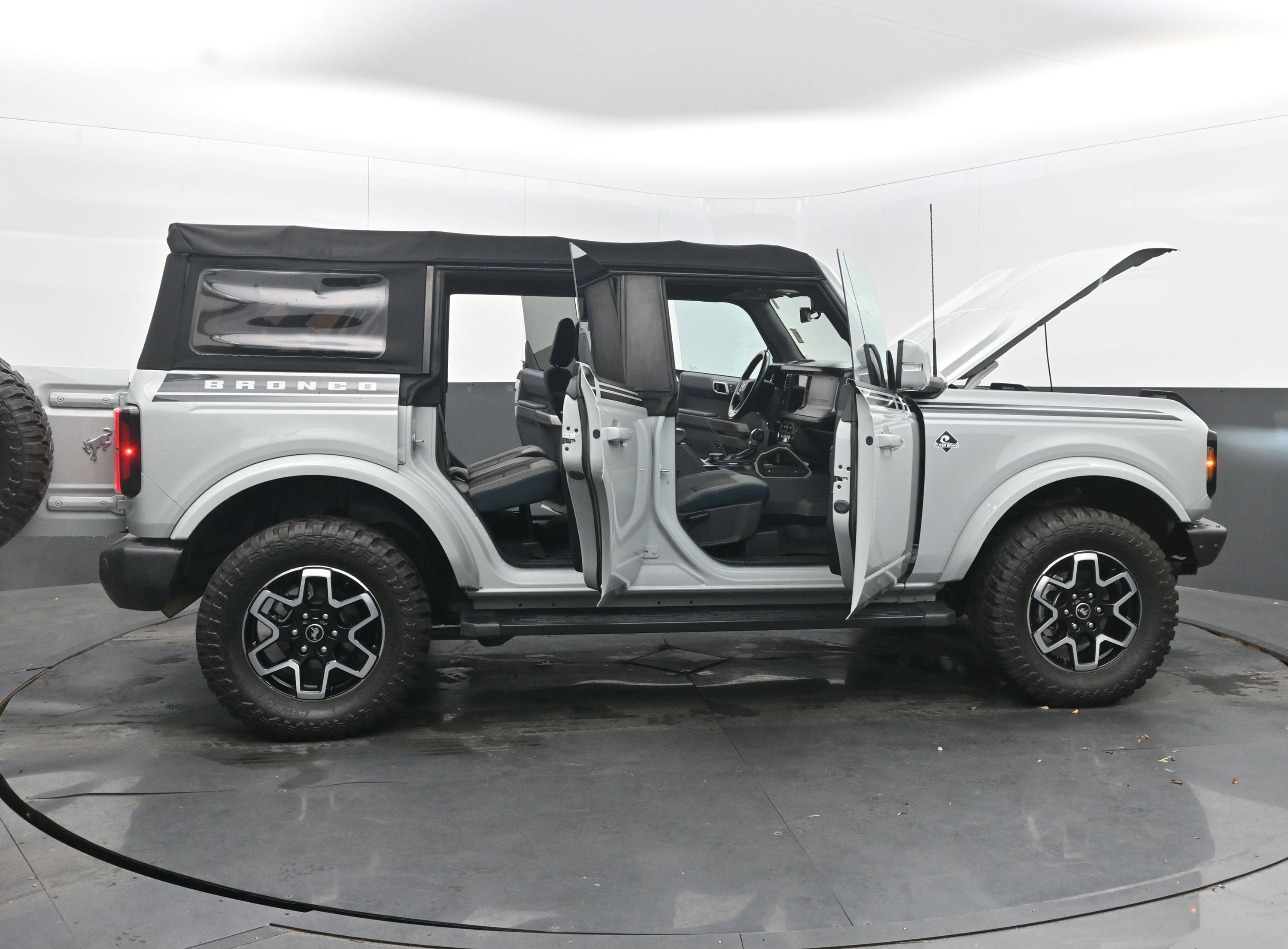 2021 Ford Bronco Outer Banks