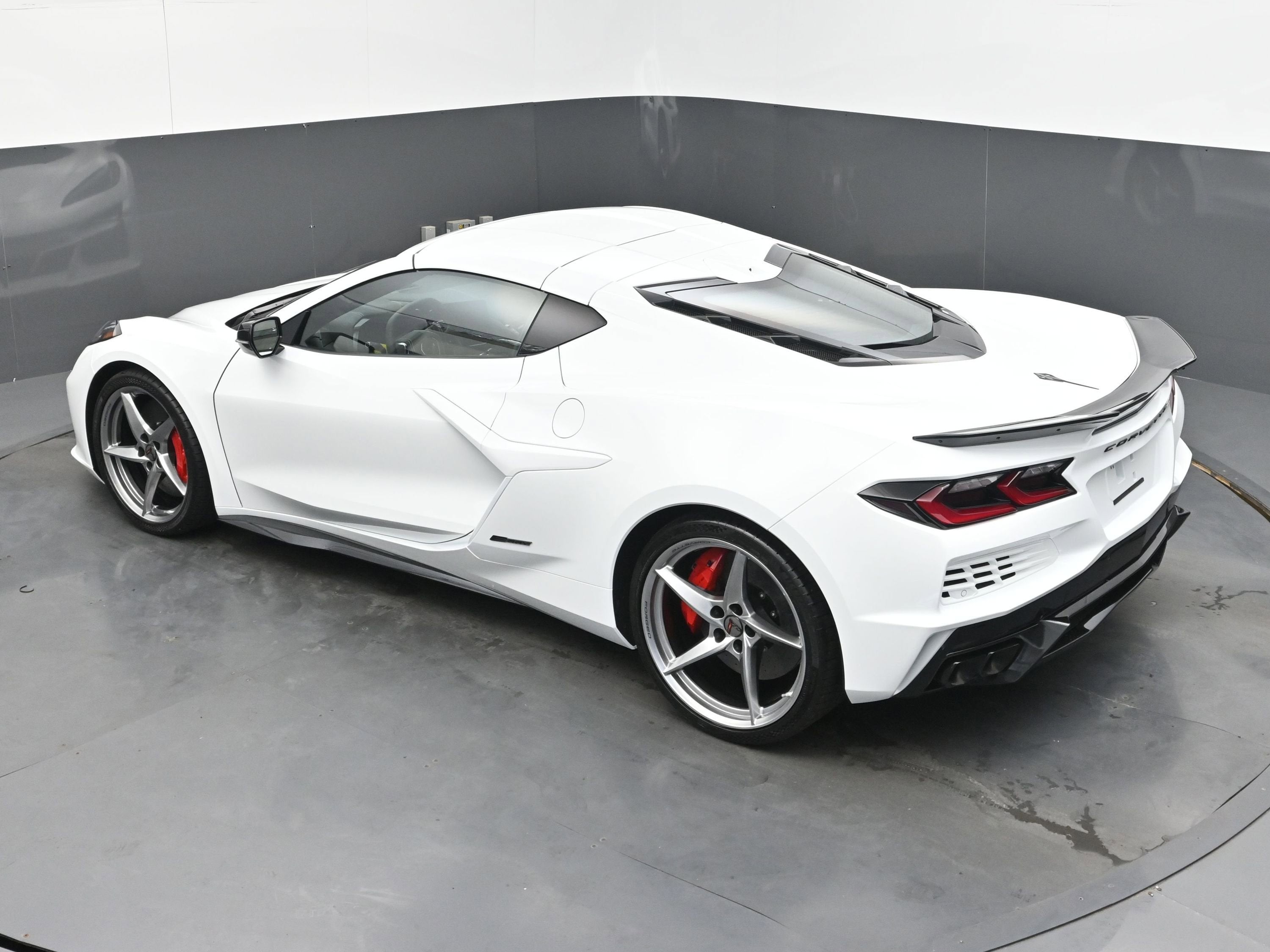 2025 Chevrolet Corvette E-Ray 2LZ