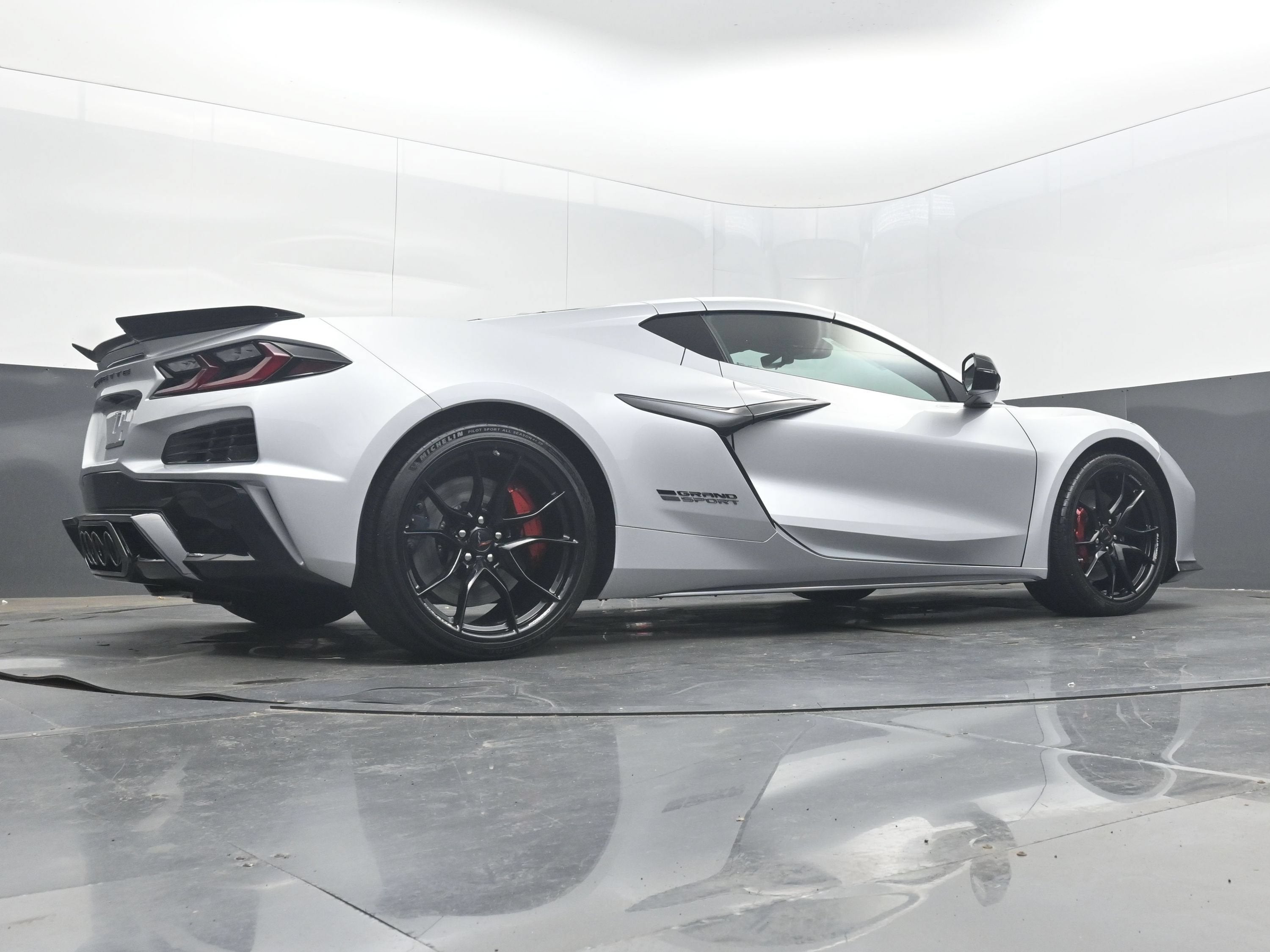 2027 Chevrolet Corvette Grand Sport 2LT