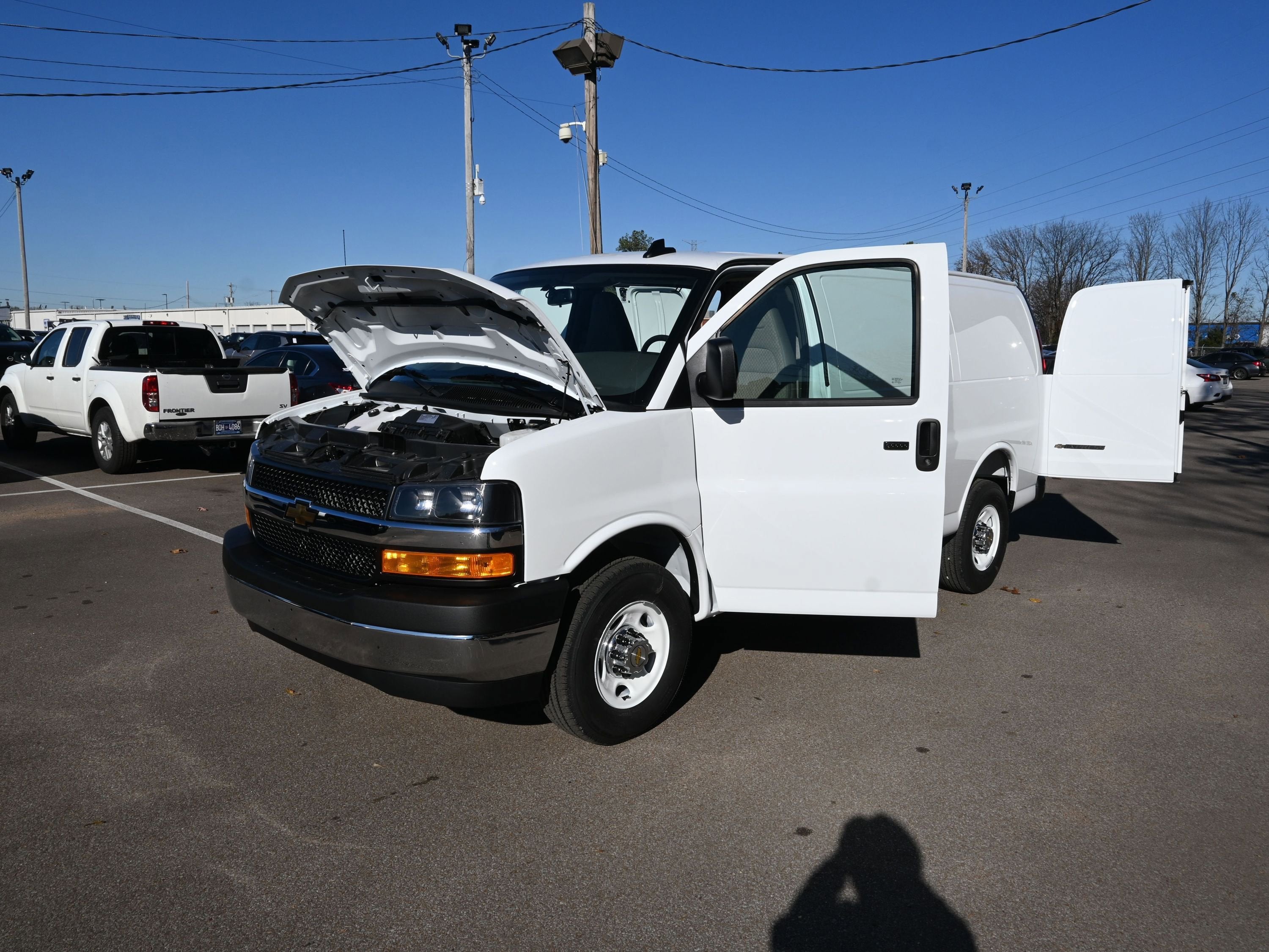 2025 Chevrolet Express Cargo 2500 WT