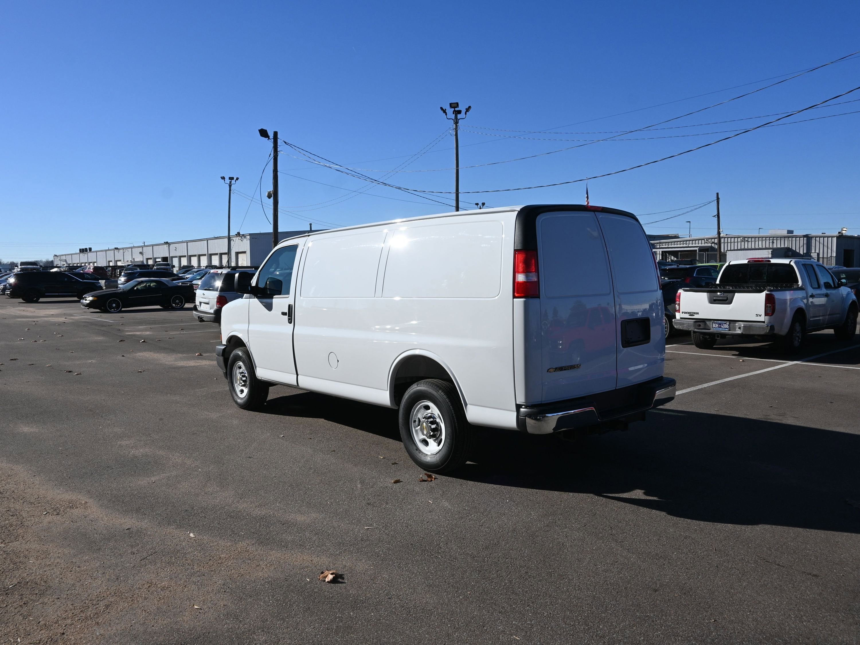 2025 Chevrolet Express Cargo 2500 WT