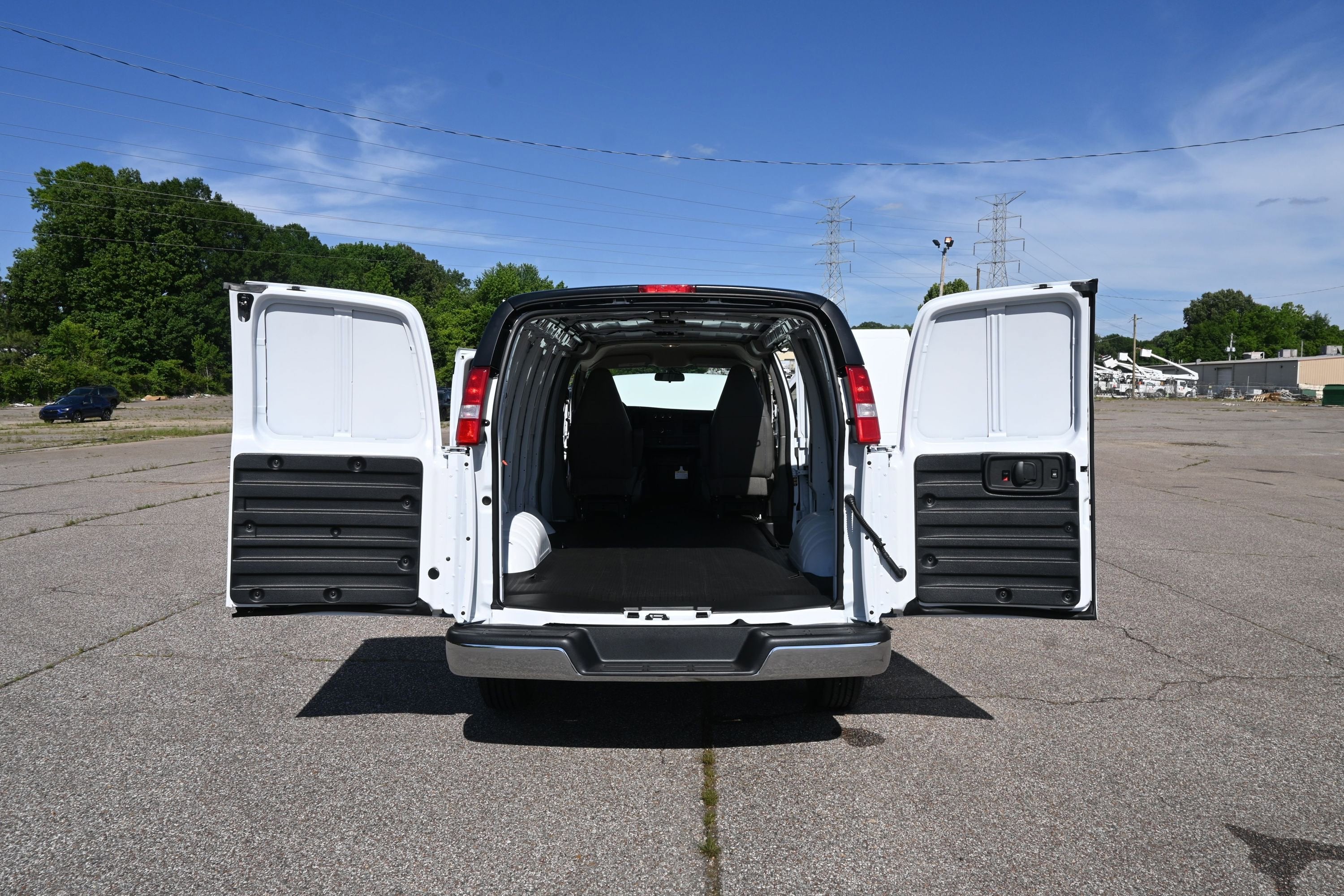 2026 Chevrolet Express Cargo WT
