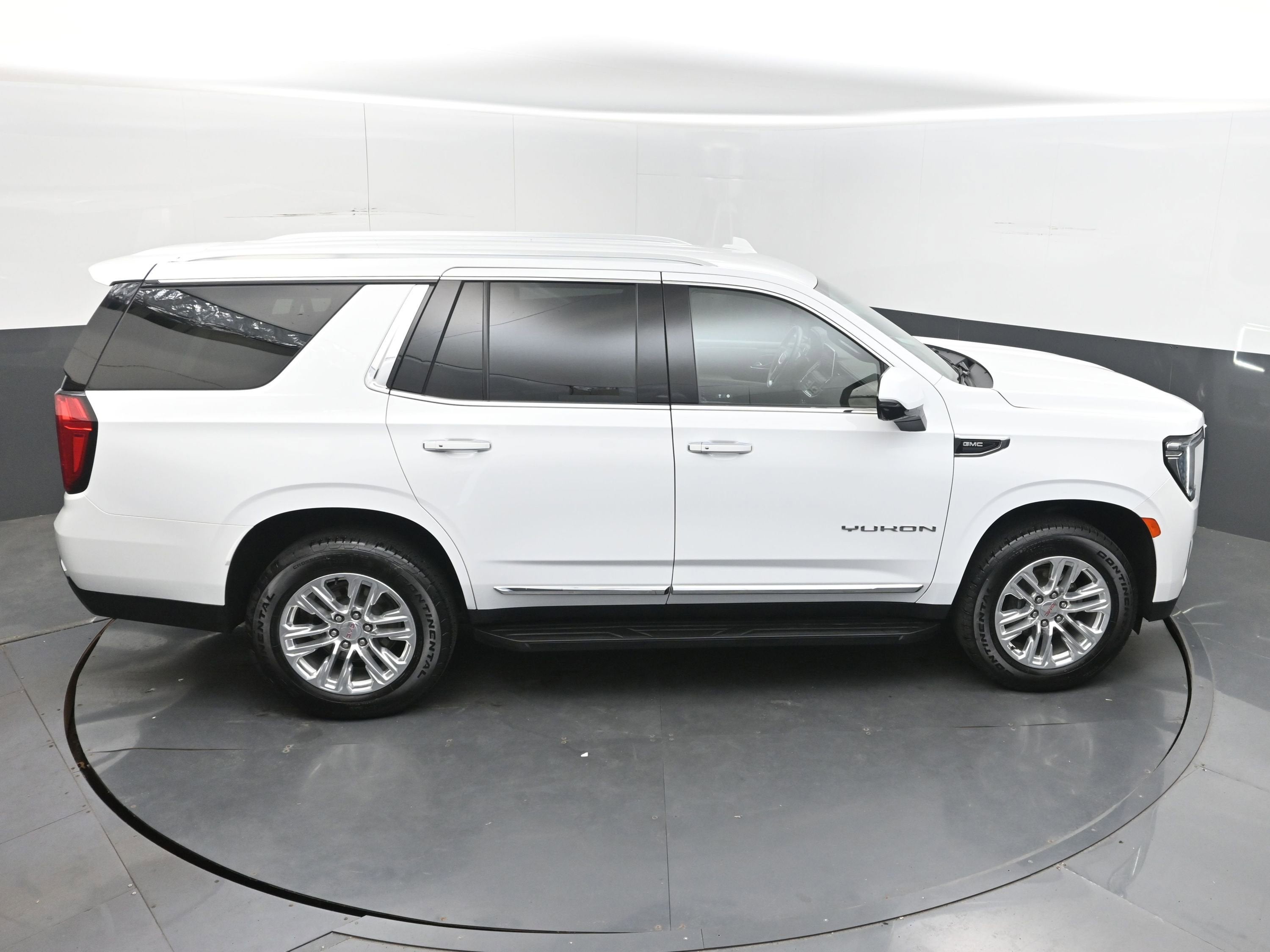 2024 GMC Yukon SLT