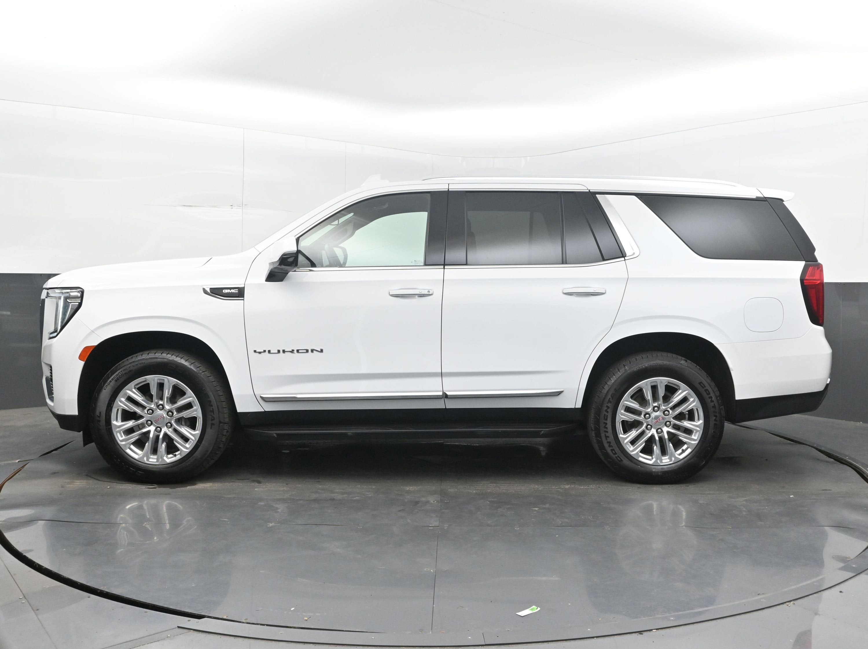 2024 GMC Yukon SLT