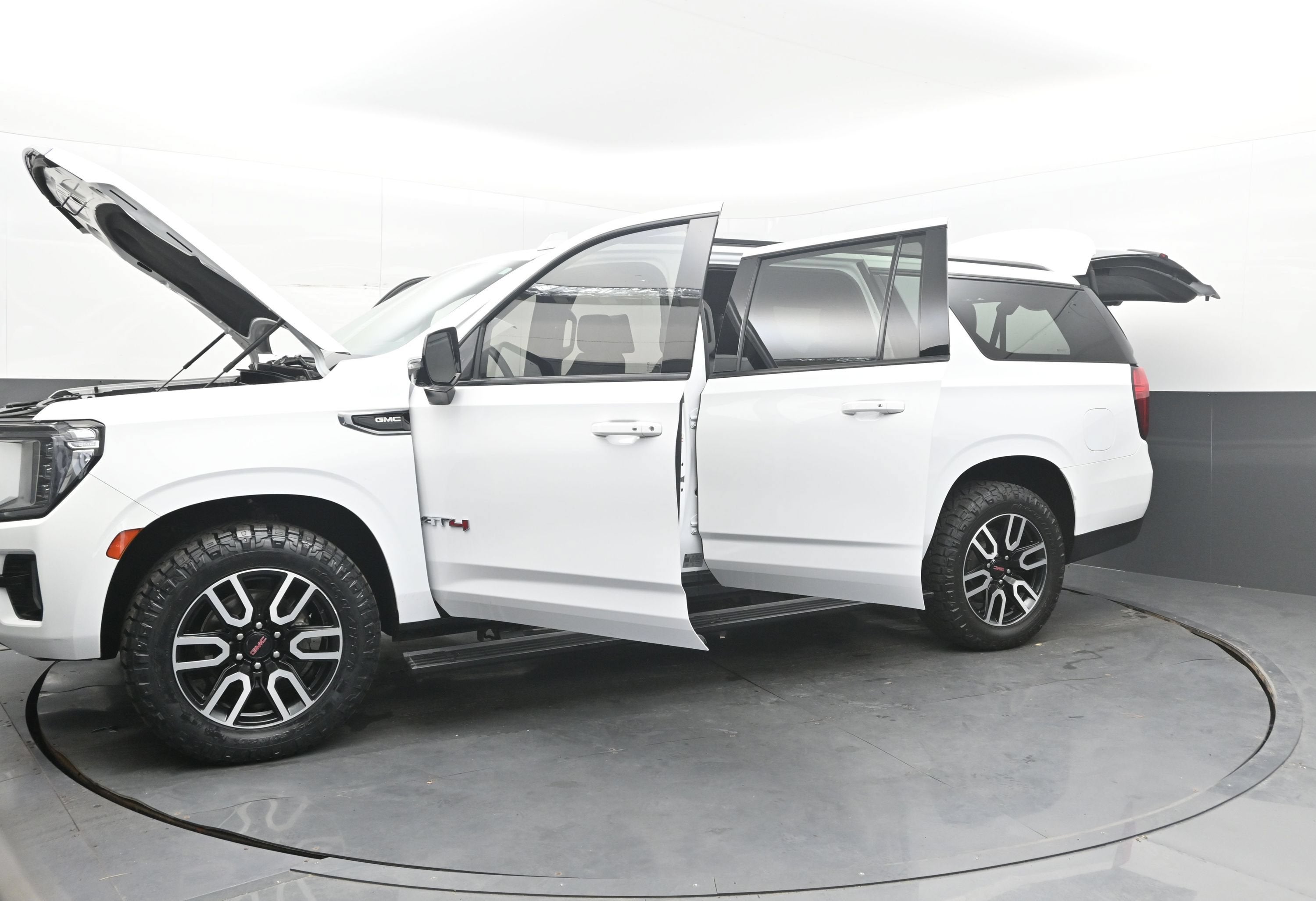 2021 GMC Yukon XL AT4