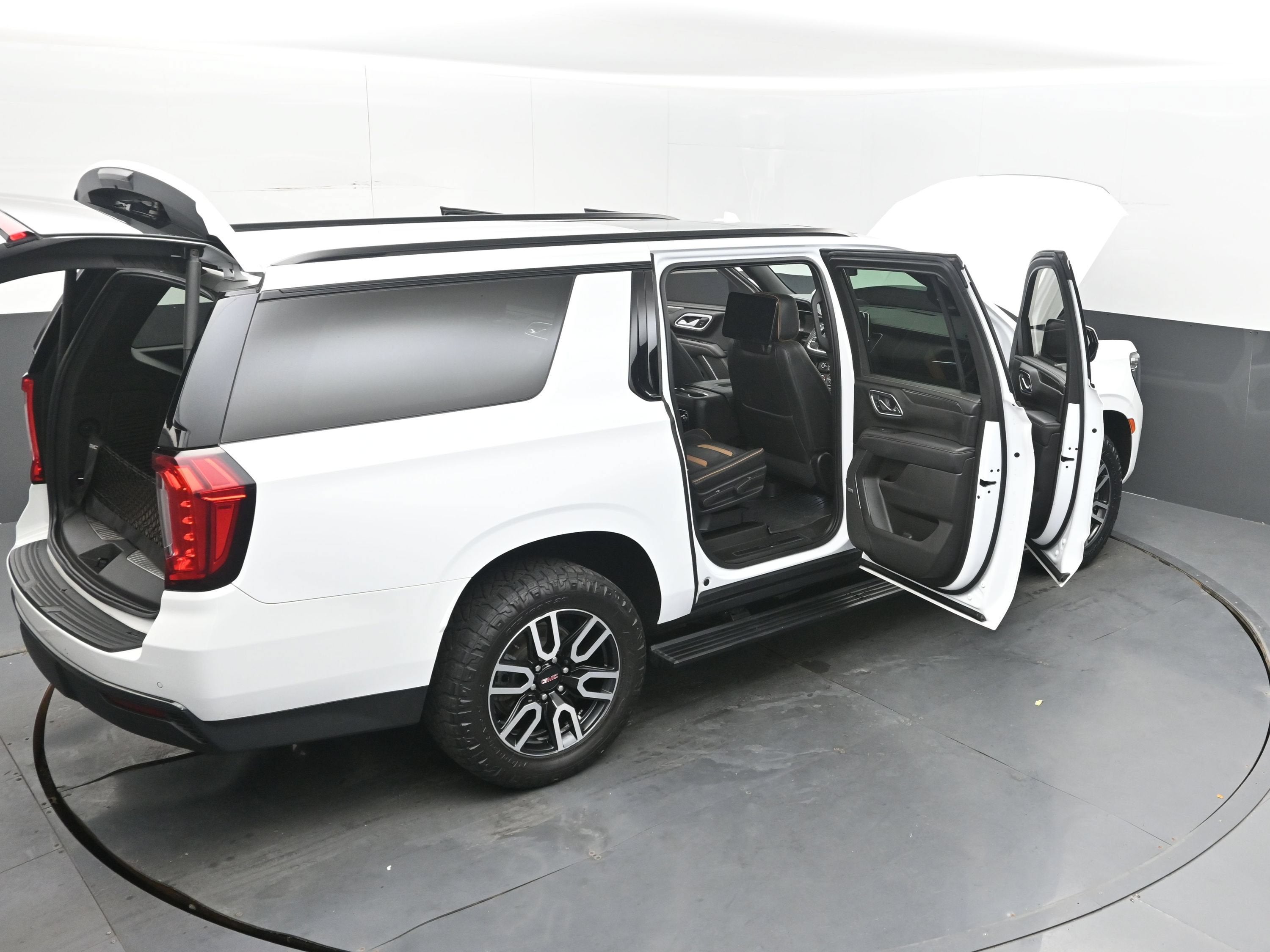 2021 GMC Yukon XL AT4